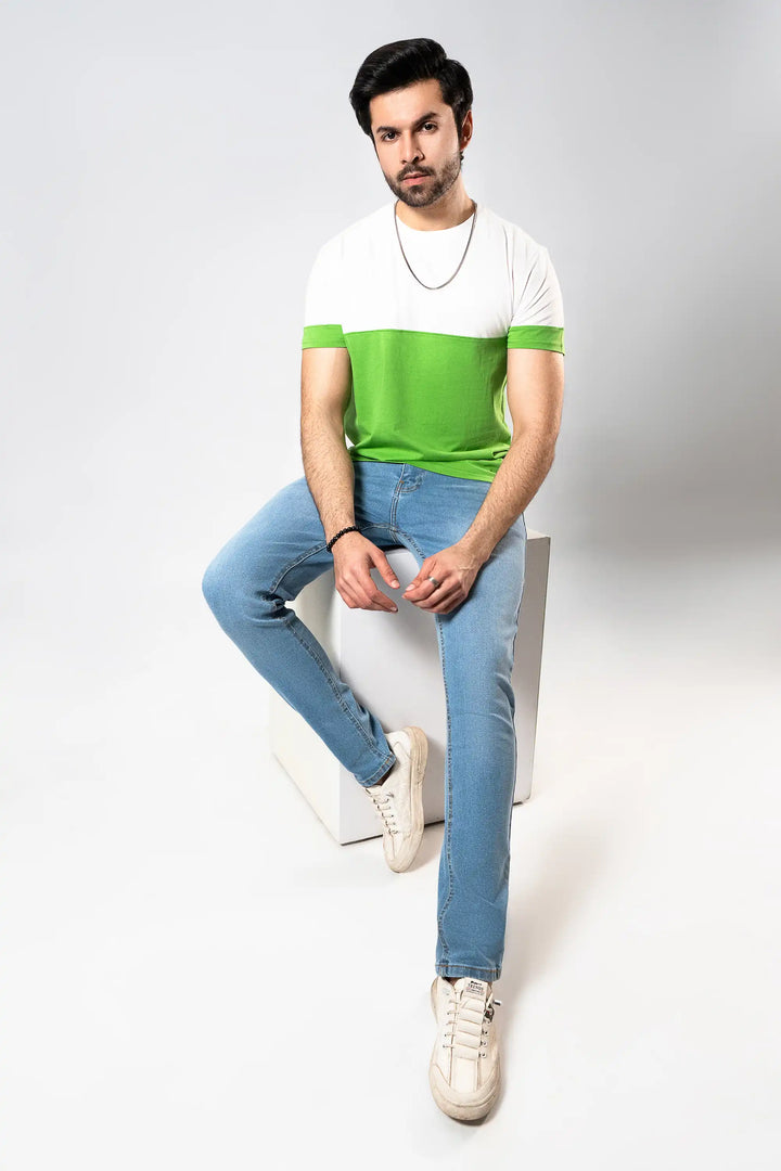 MEN GREEN & WHITE PANEL T-SHIRT Reality