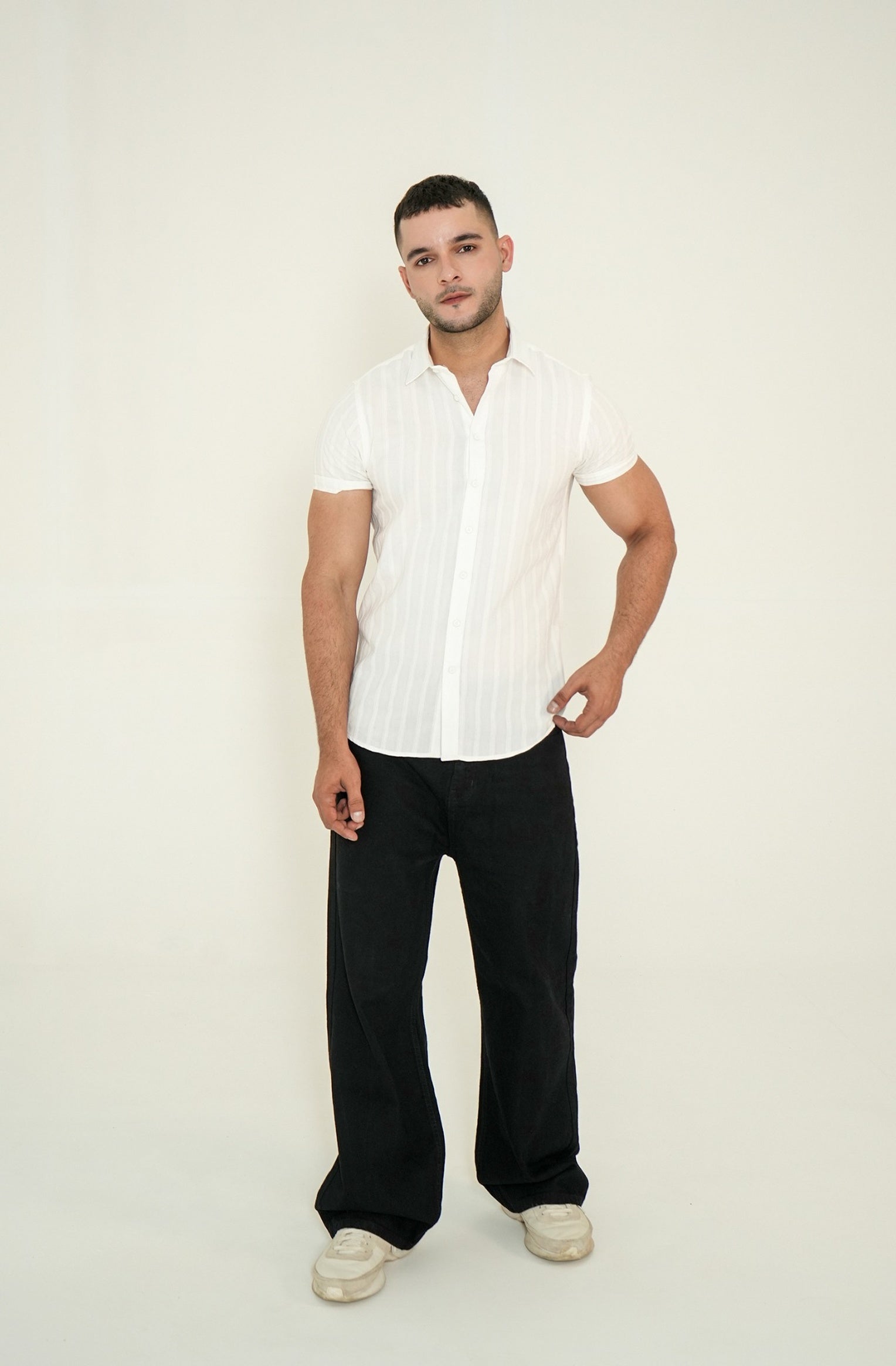 WHITE LINE STRIPED H/S CASUAL SHIRT