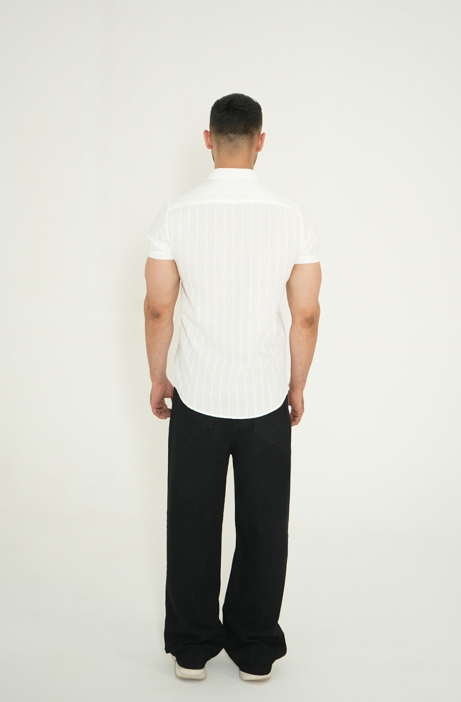 WHITE LINE STRIPED H/S CASUAL SHIRT Reality