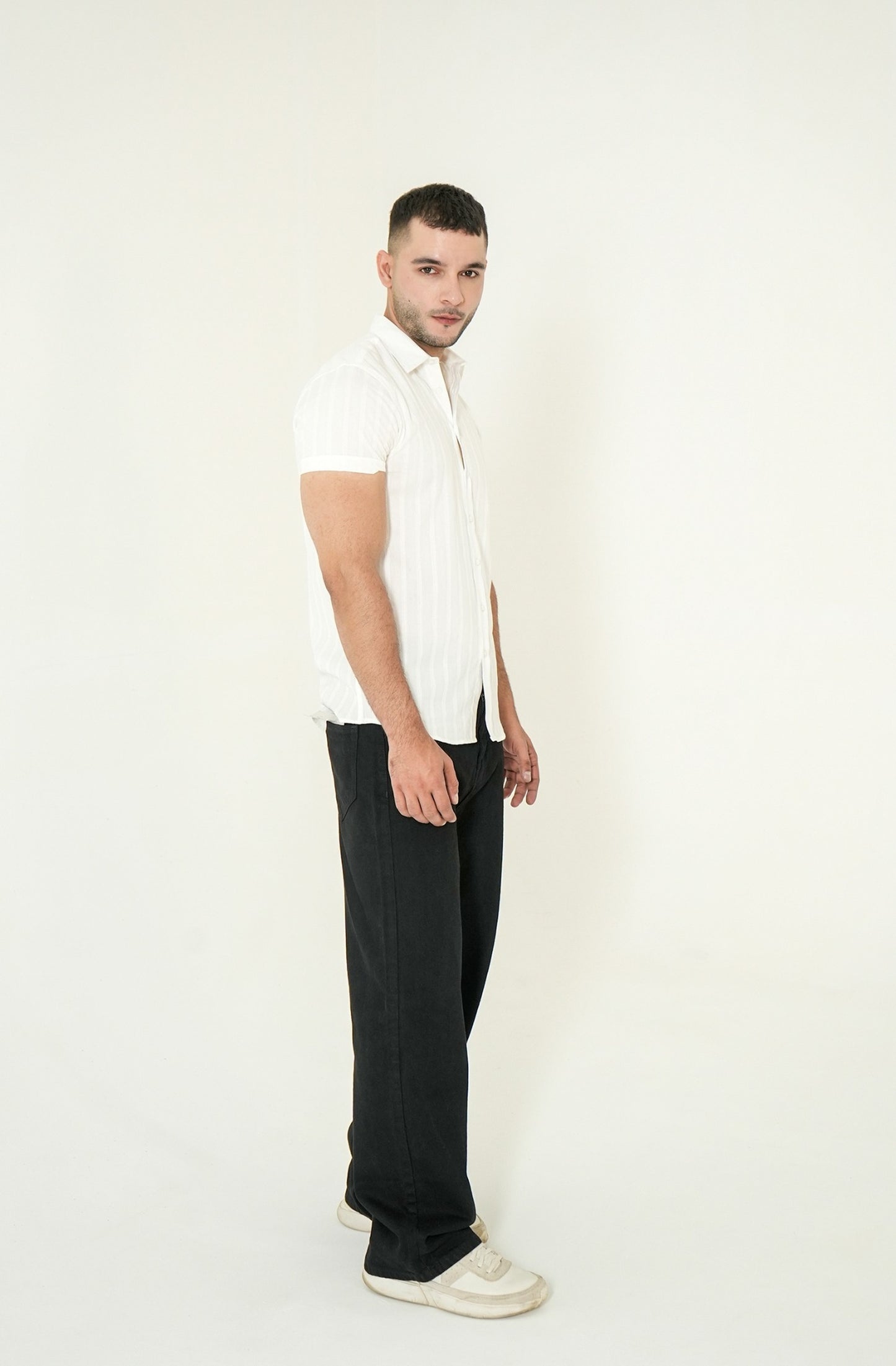 WHITE LINE STRIPED H/S CASUAL SHIRT Reality