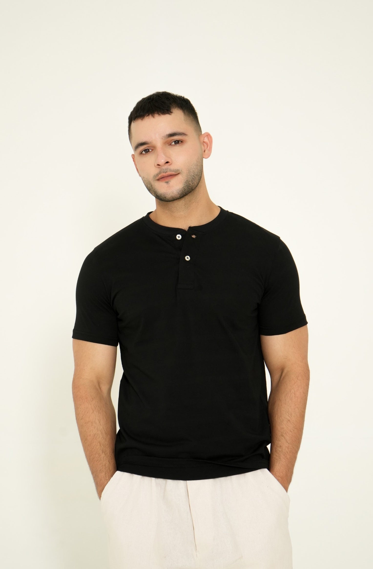 MEN BLACK T-SHIRT
