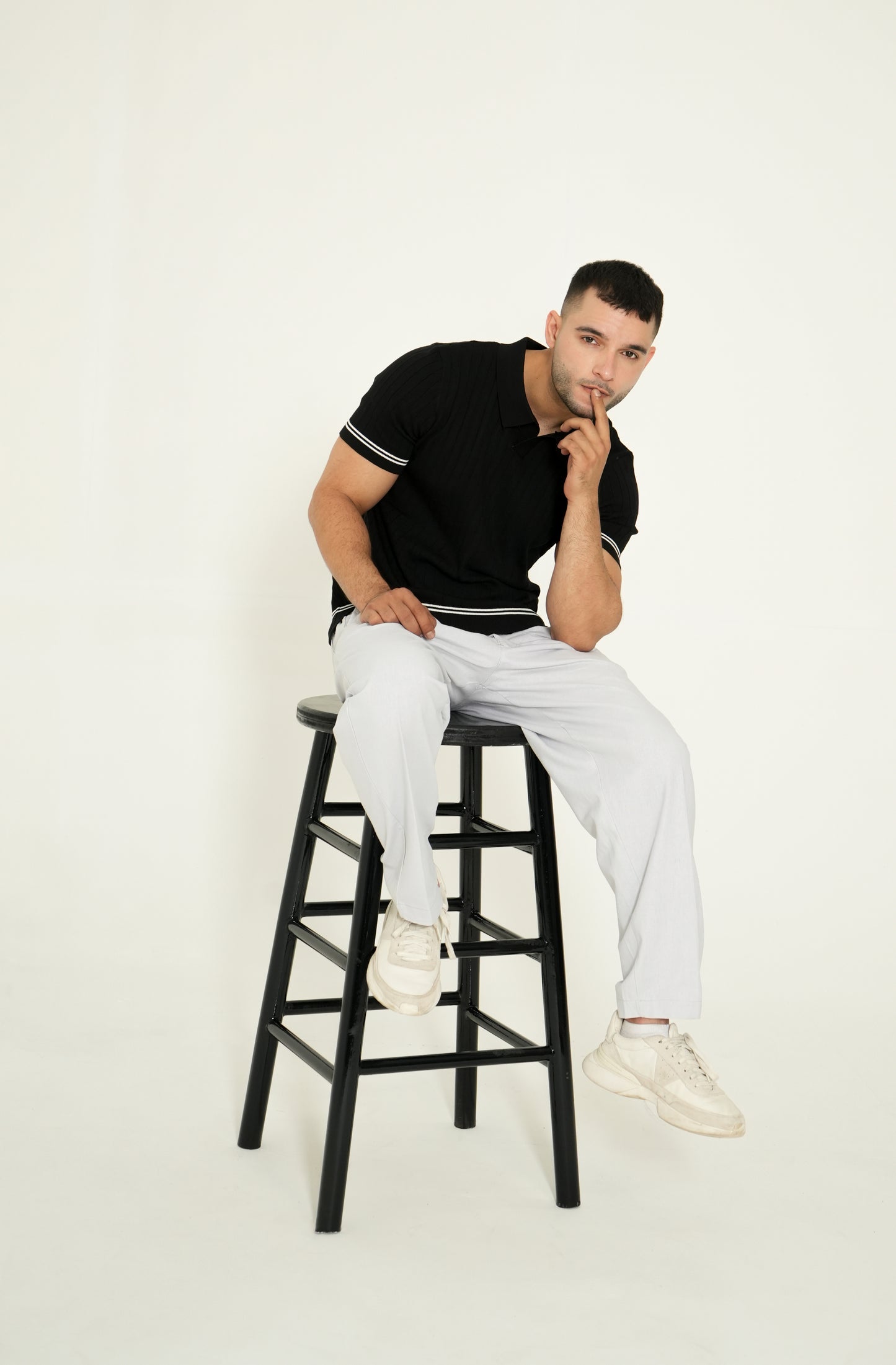 PREMIUM KNITTED BLACK POLO Reality