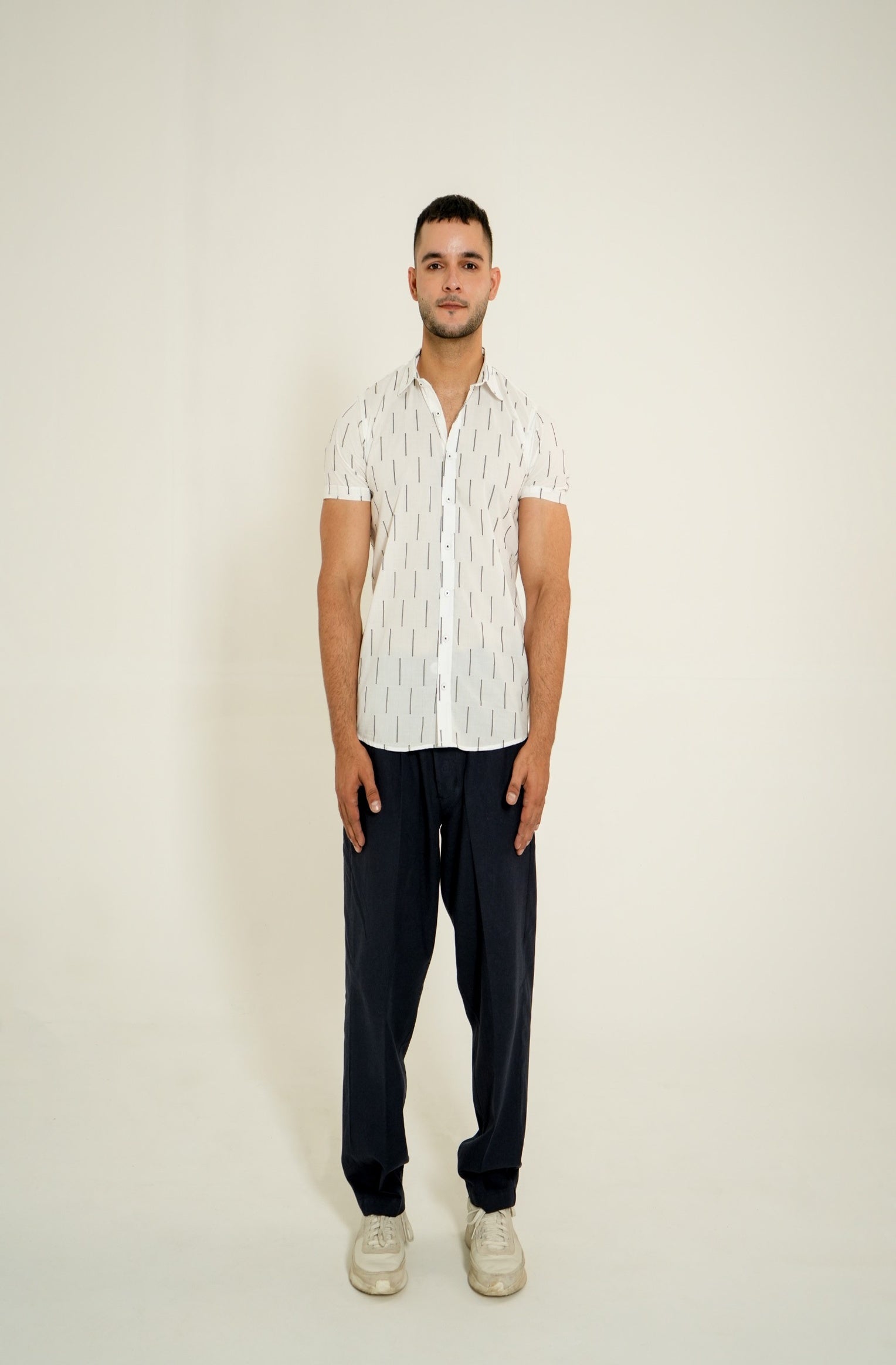 OFF WHITE STRIPED H/S CASUAL SHIRT