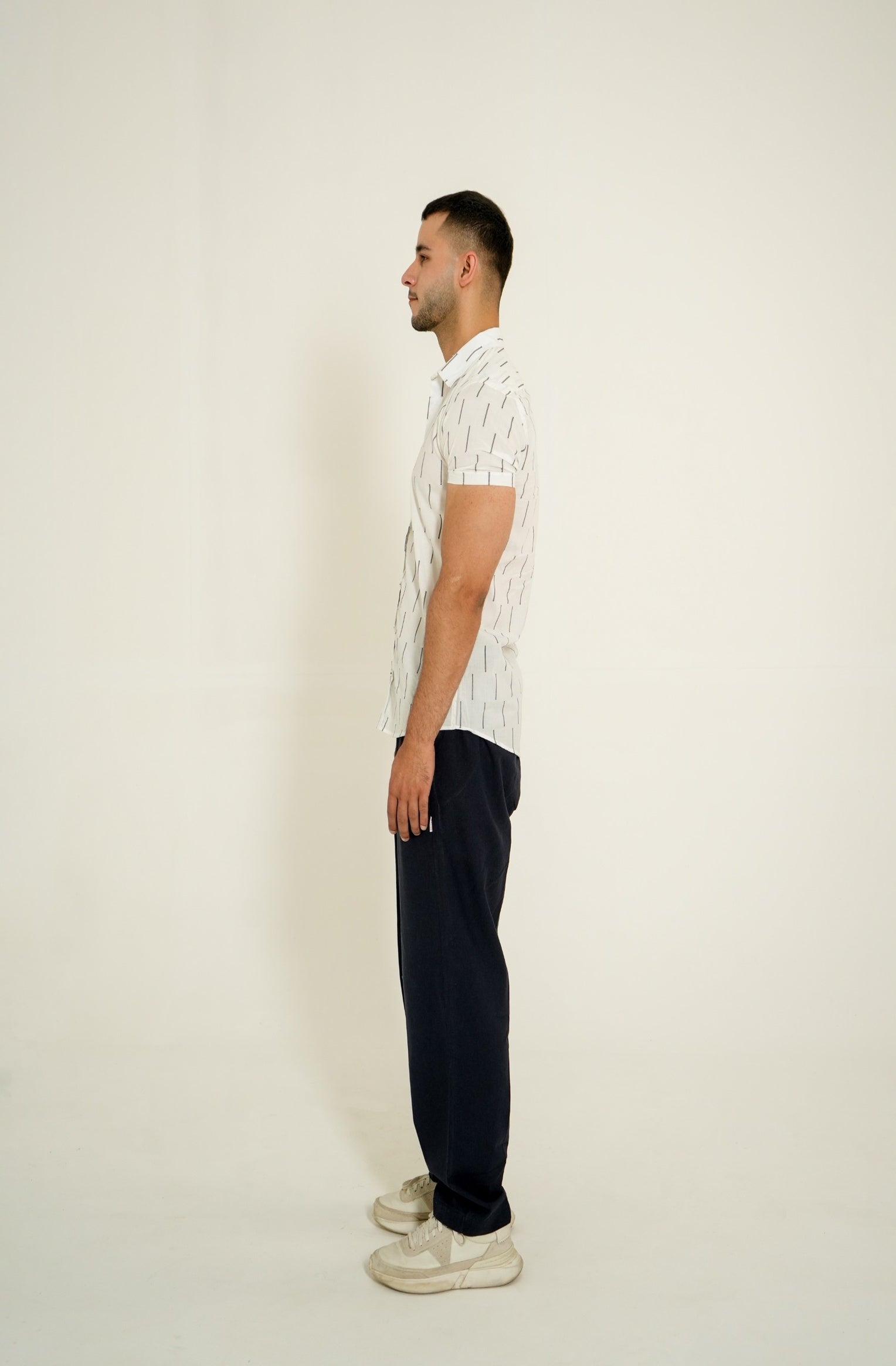 OFF WHITE STRIPED H/S CASUAL SHIRT Reality