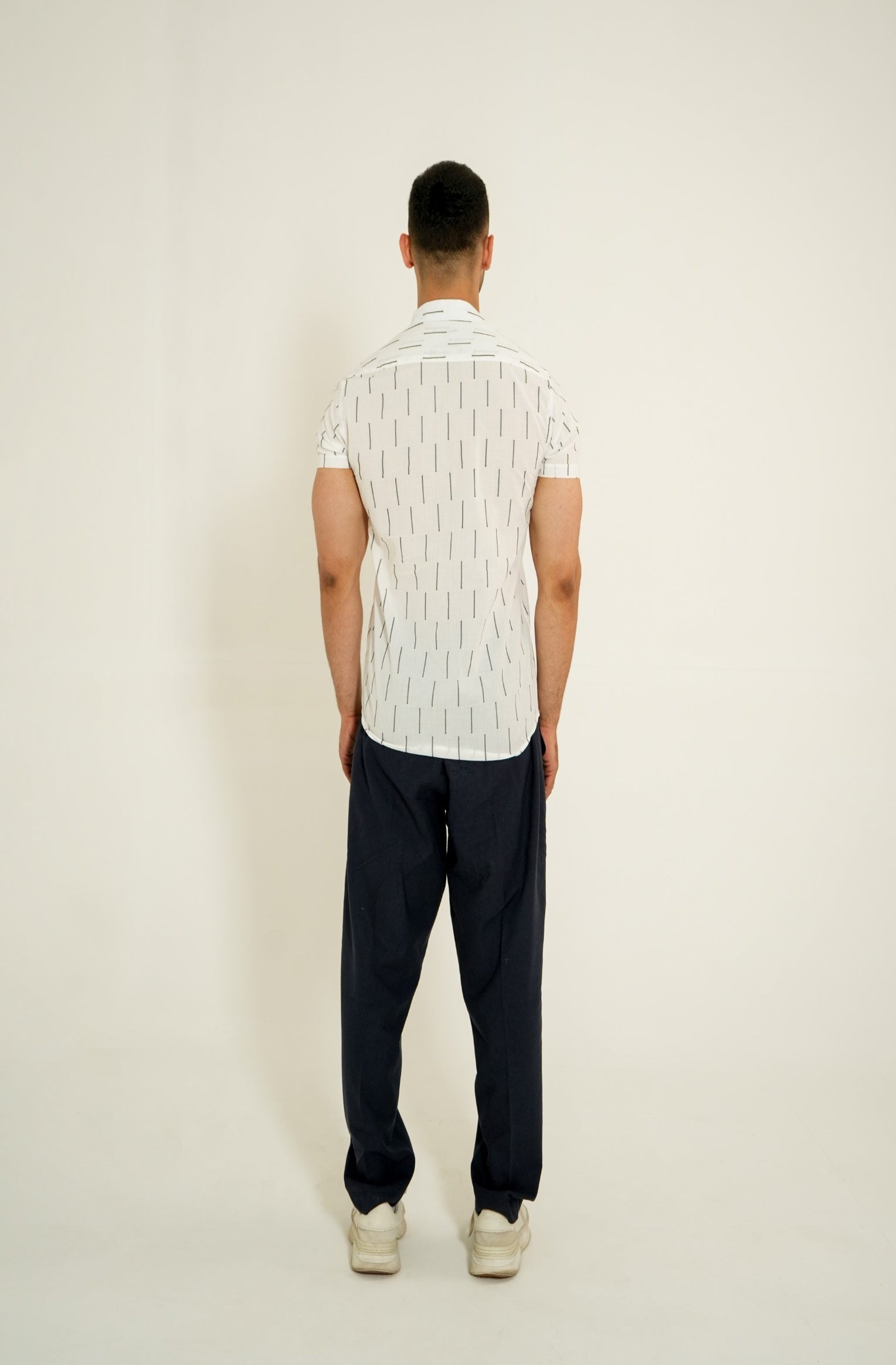 OFF WHITE STRIPED H/S CASUAL SHIRT Reality