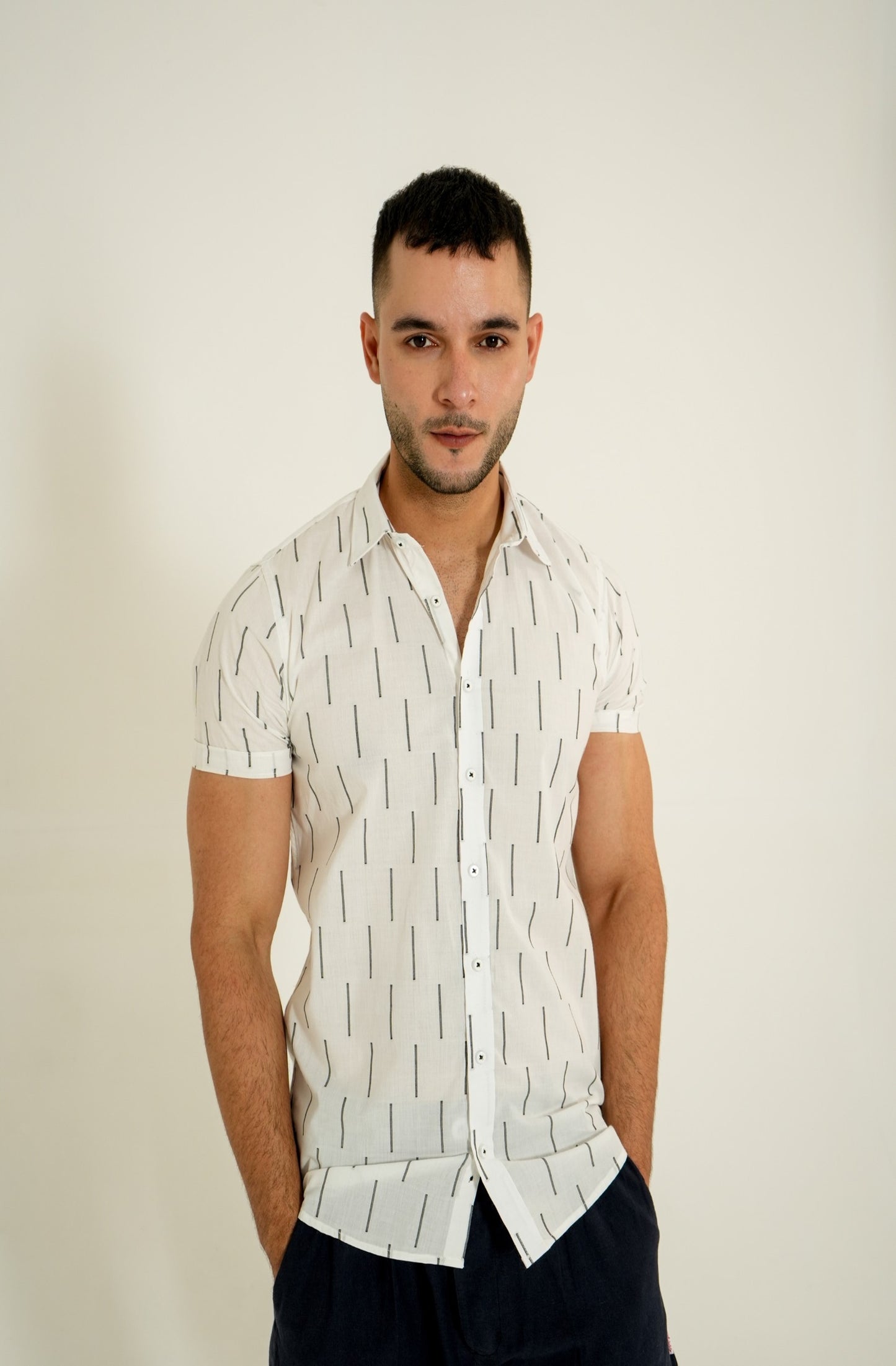 OFF WHITE STRIPED H/S CASUAL SHIRT Reality