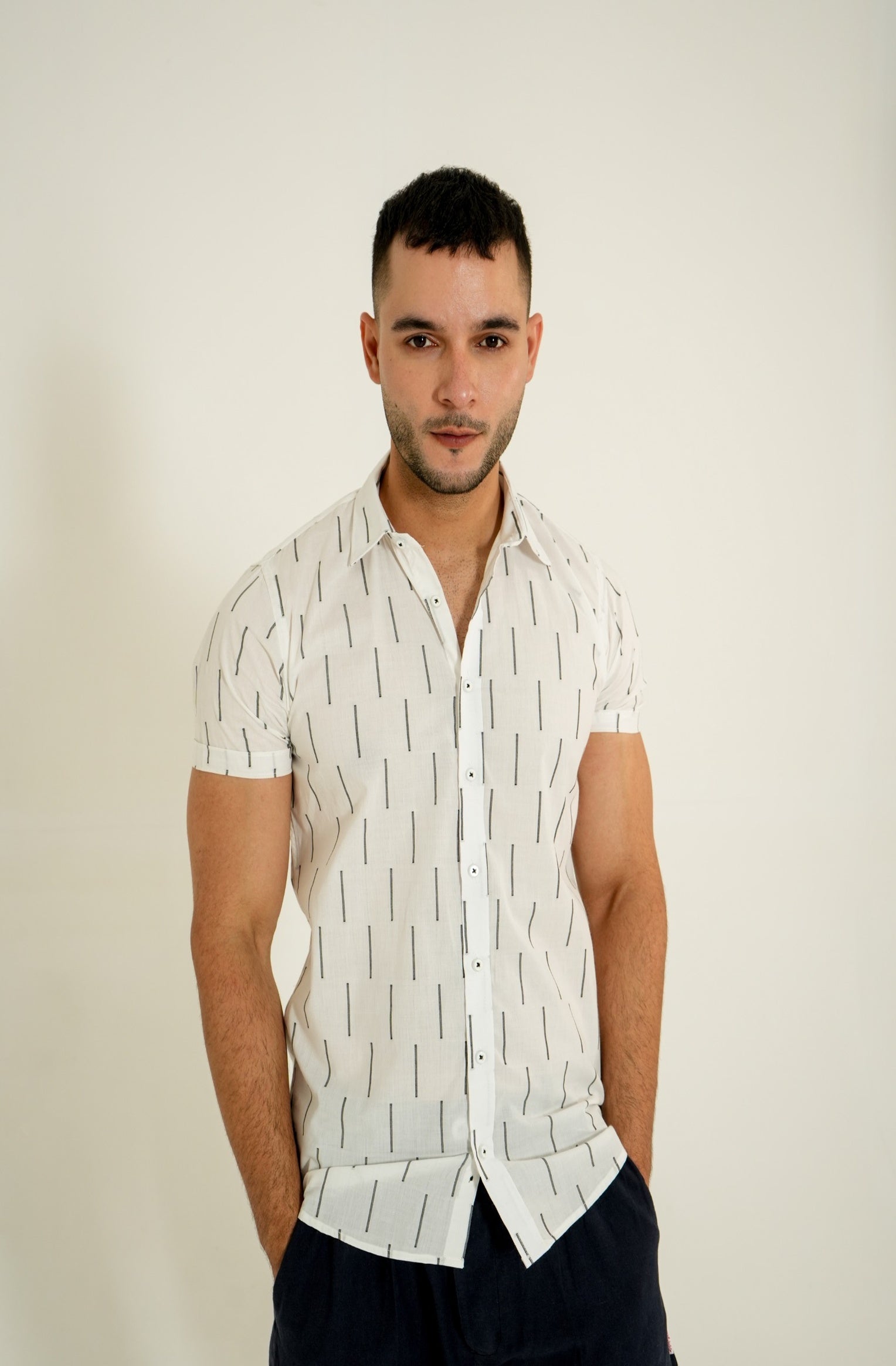 OFF WHITE STRIPED H/S CASUAL SHIRT