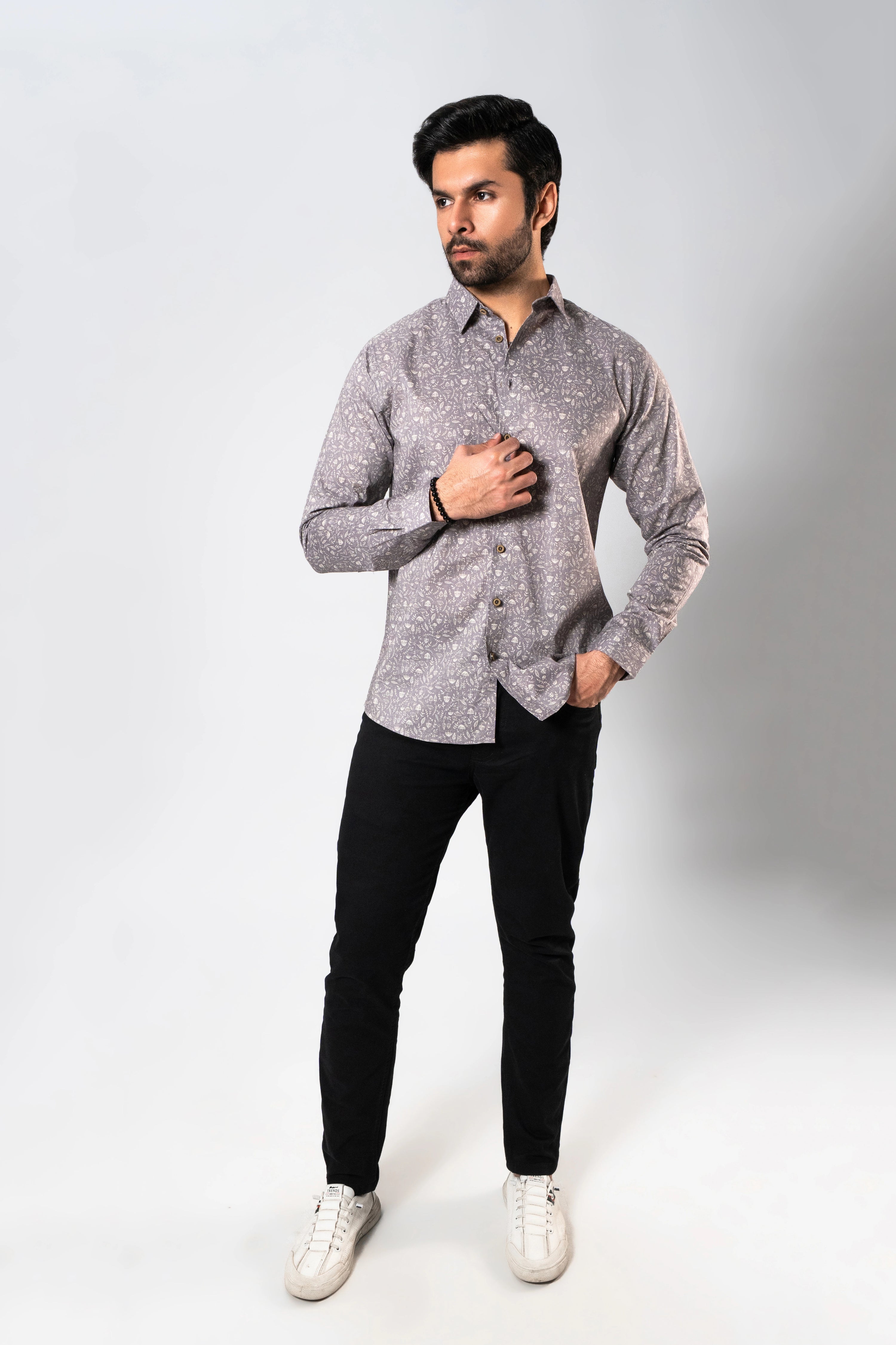 MEN LIGHT GREEN CASUAL SHIRT Reality