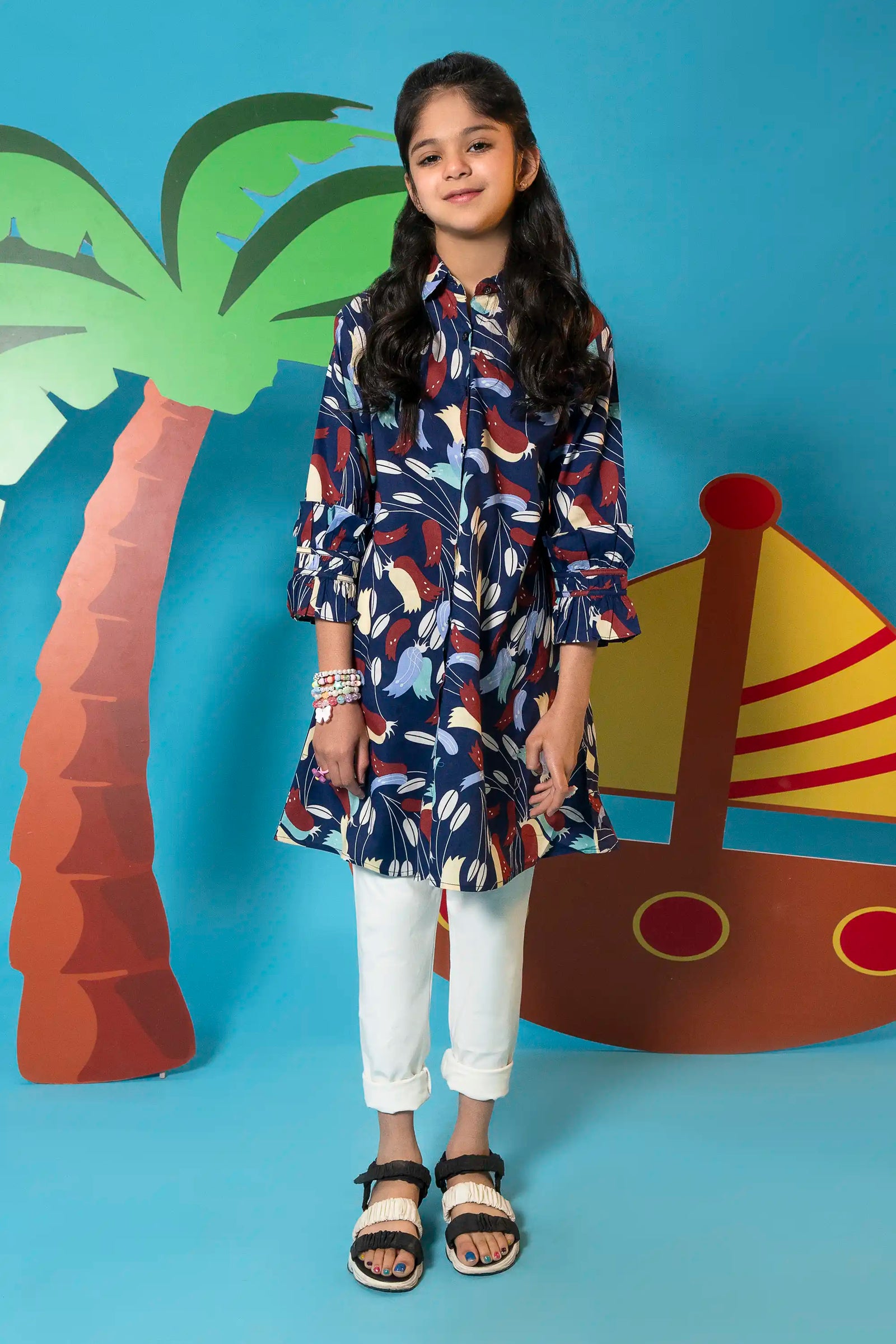 TROPICAL WHIMSY NAVY TOP Reality