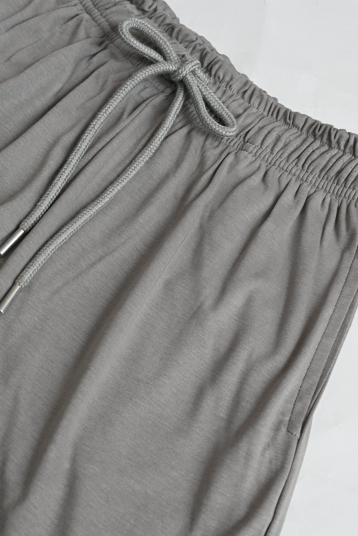 MEN GRAY SHORT