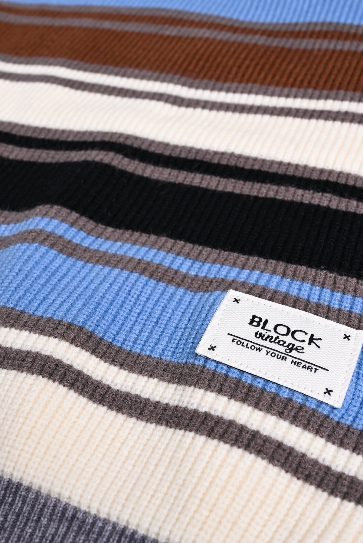 SKY SWEATER Reality