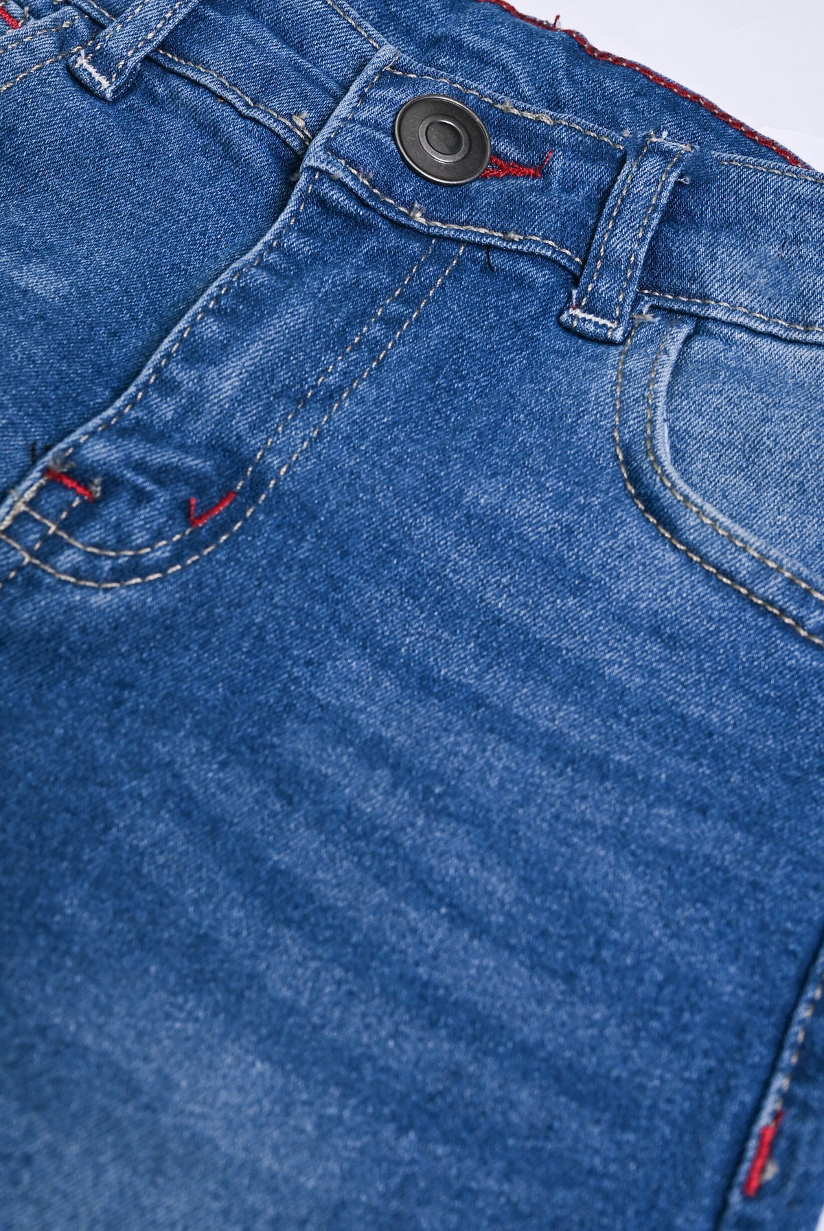 STRAIGHT FIT BLUE DENIM