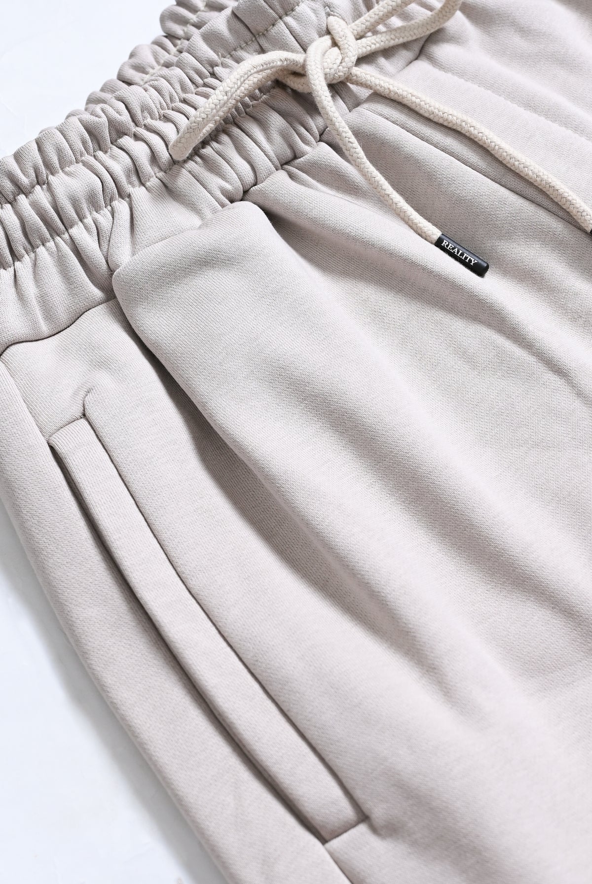 MEN STRAIGHT FIT SKIN TROUSER