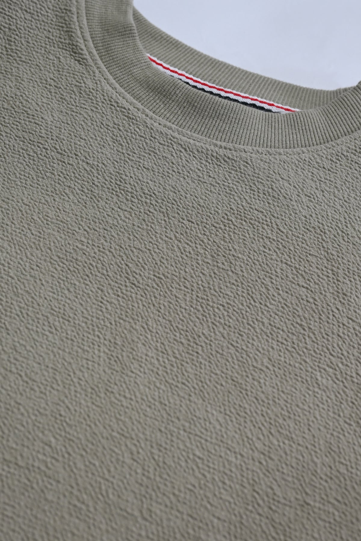 MEN TEXTURED LIGHT GREEN SWEATSHIRT