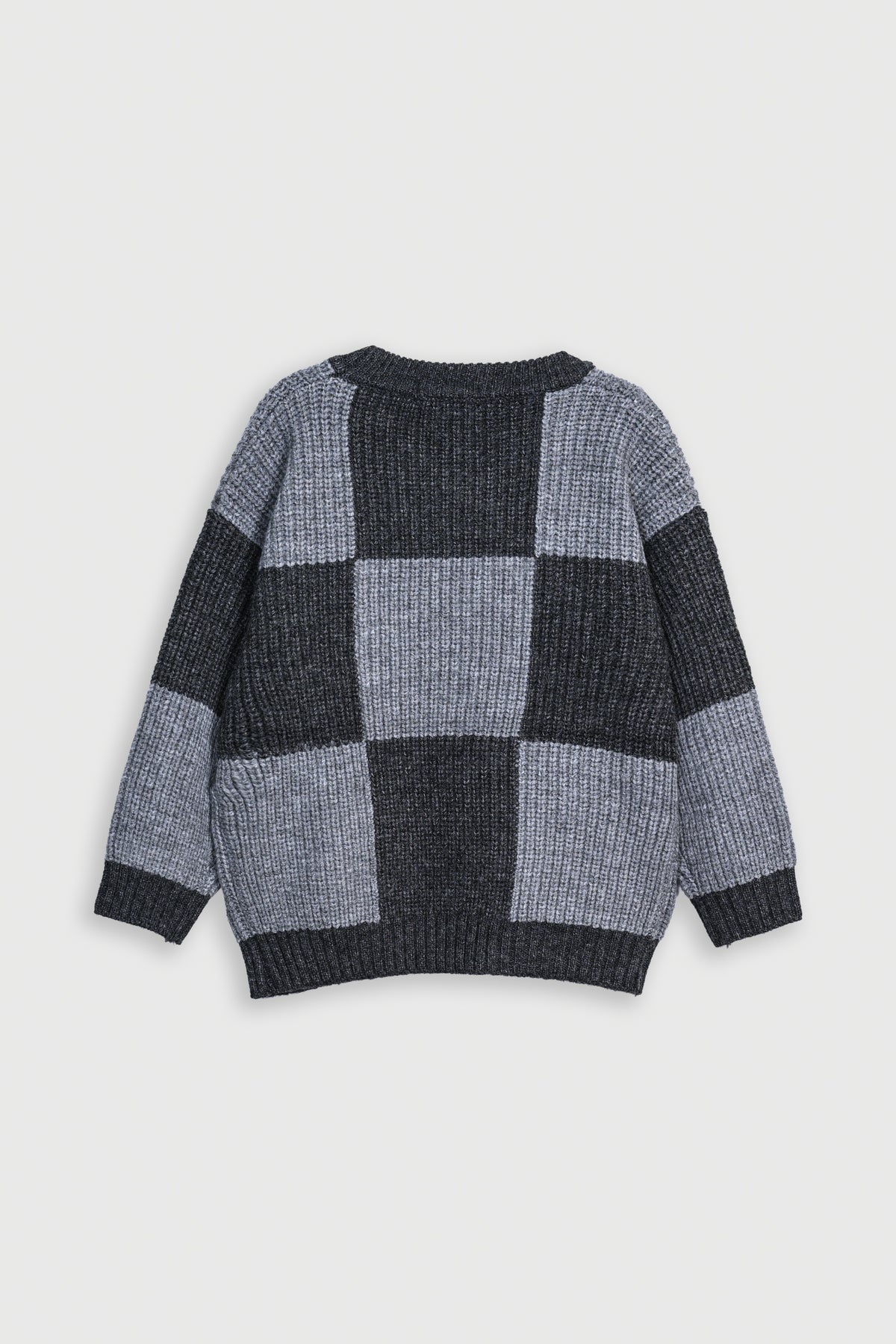 GIRL'S DARK GRAY SWEATER Reality