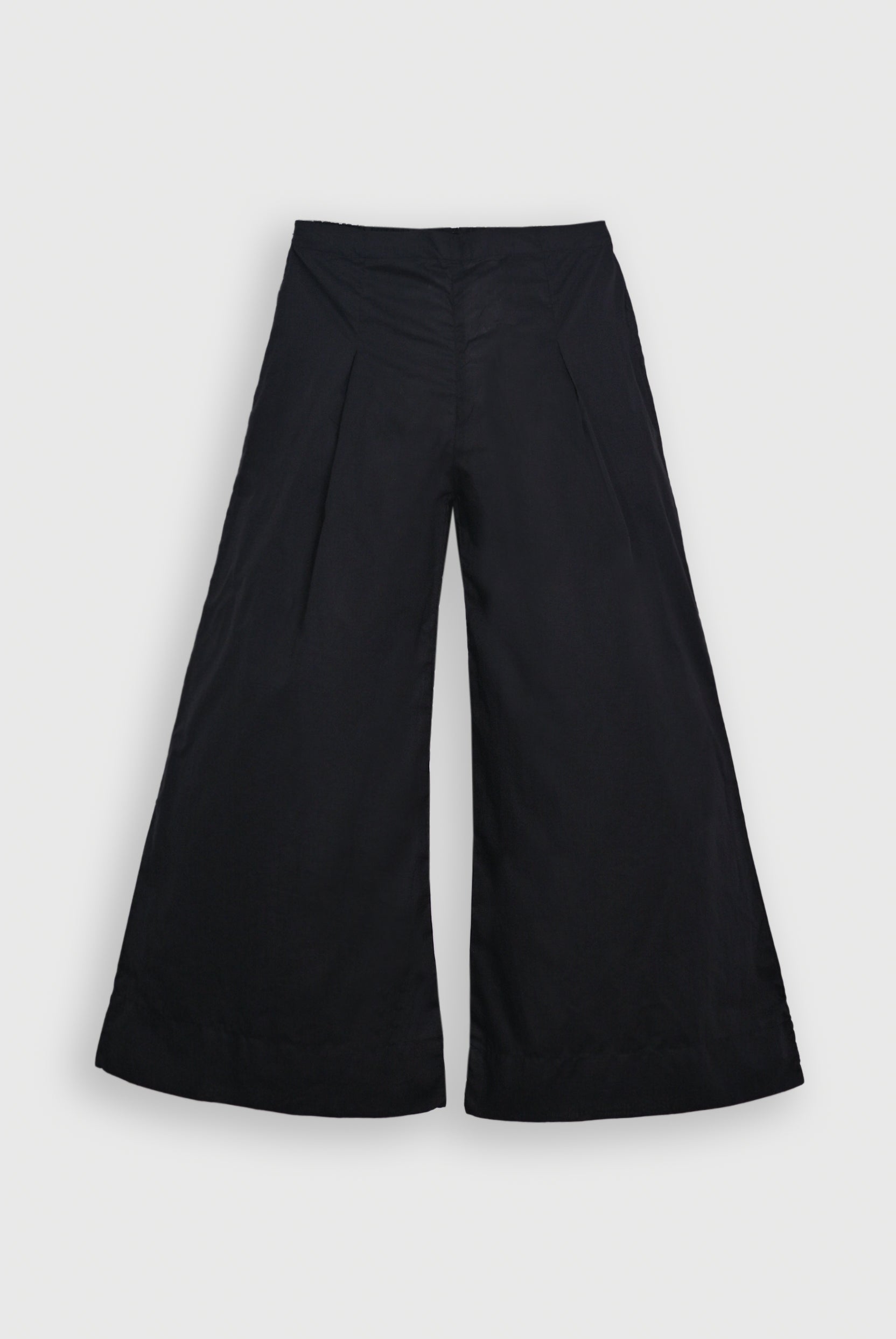 LADIES BLACK TROUSER Reality