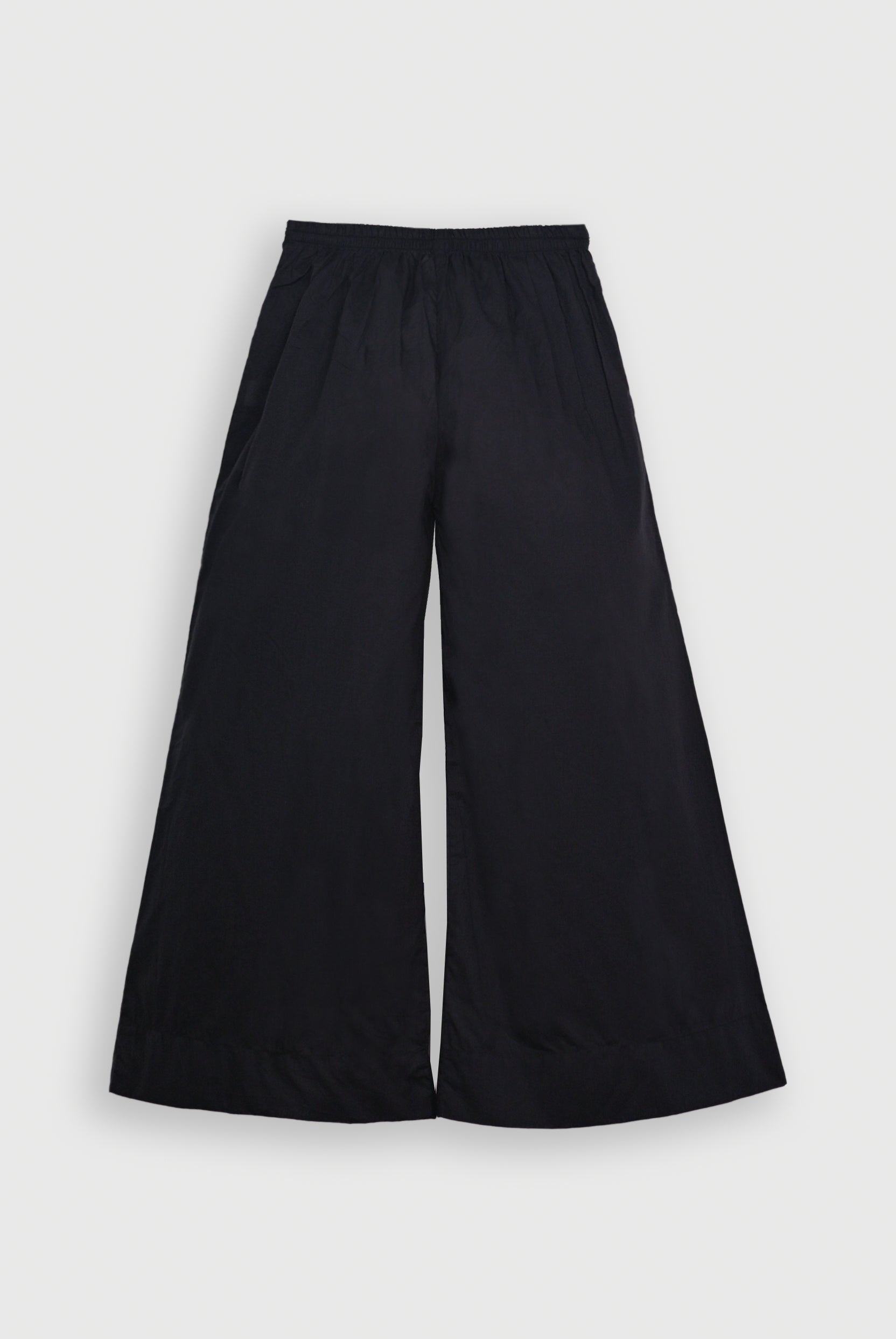 LADIES BLACK TROUSER Reality