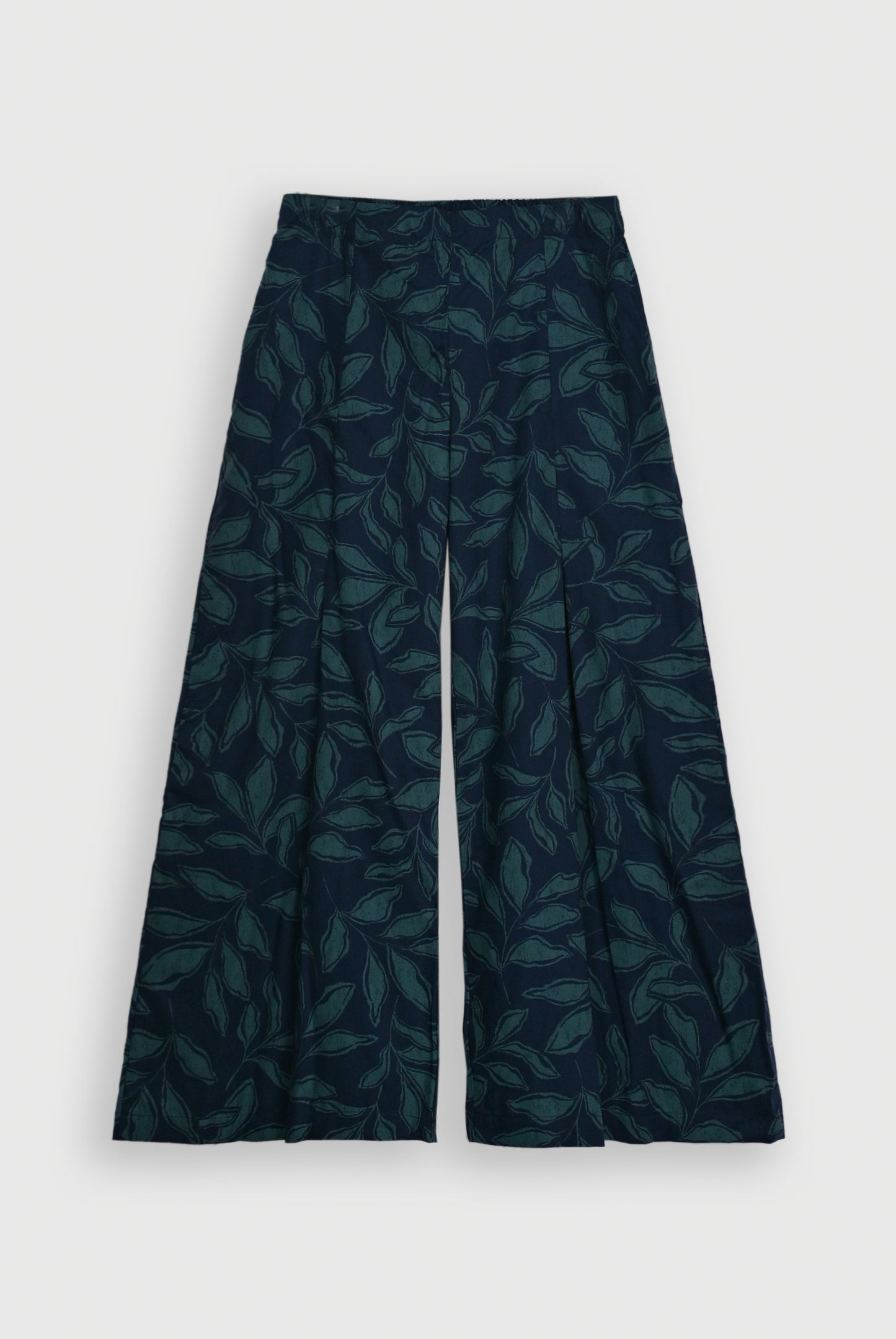 NAVY FLORAL FROCK Reality