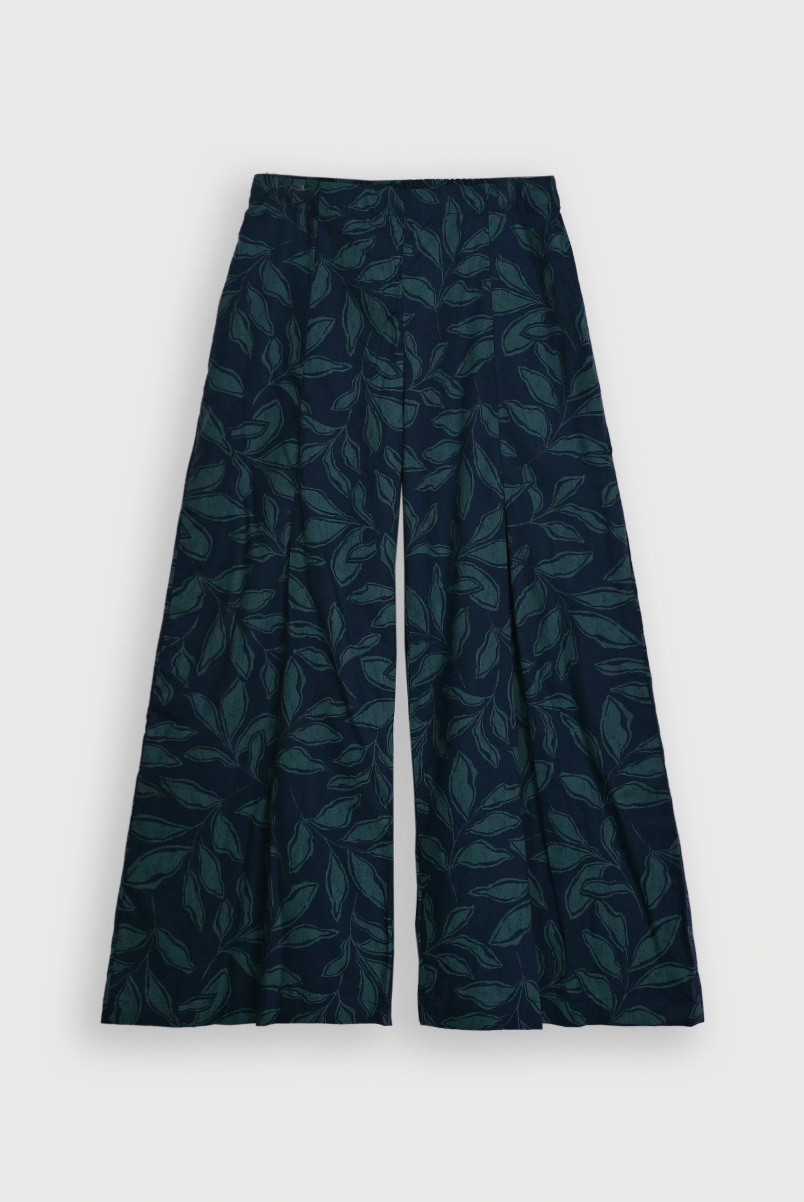 NAVY FLORAL FROCK Reality