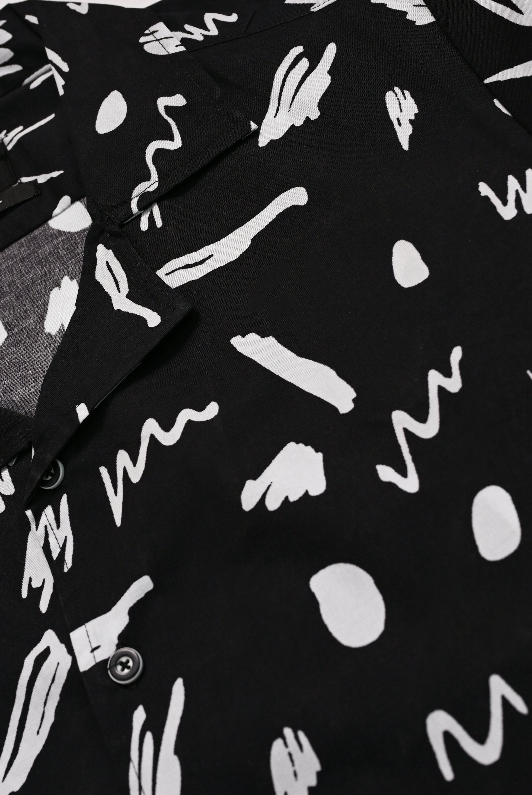 COAT COLLAR BLACK CASUAL SHIRT Reality