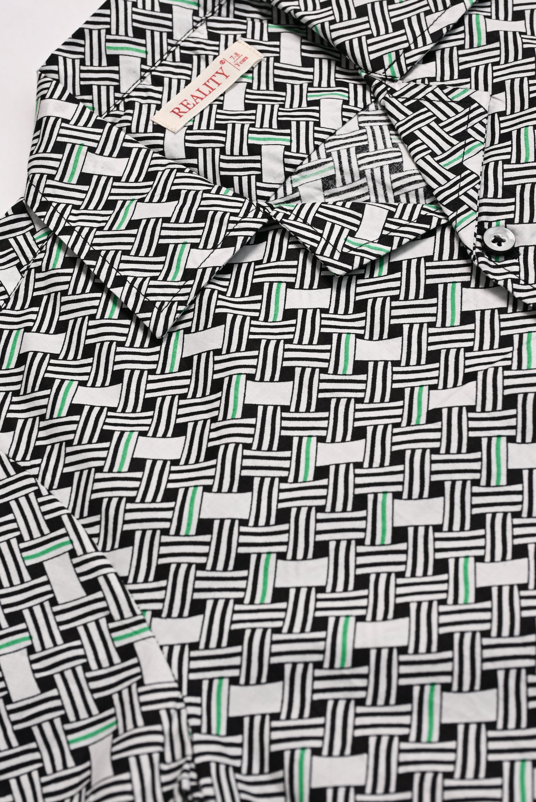 BCOAT COLLAR BLACK CASUAL SHIRT Reality