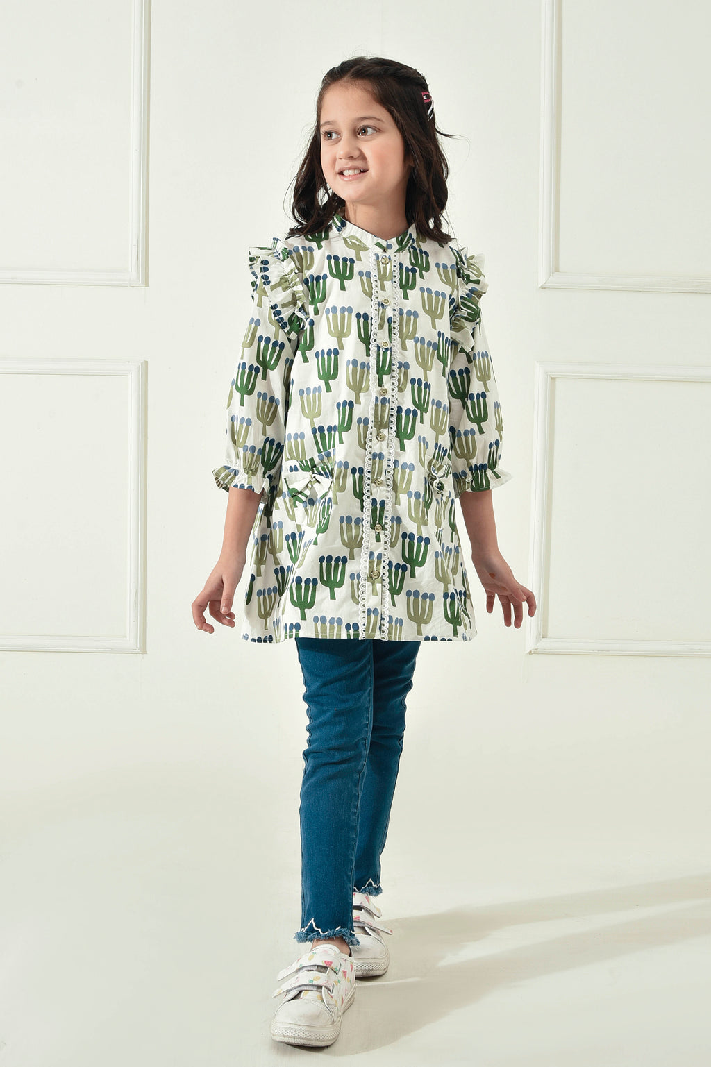 Bloom Lace-Detail Cotton Top Reality