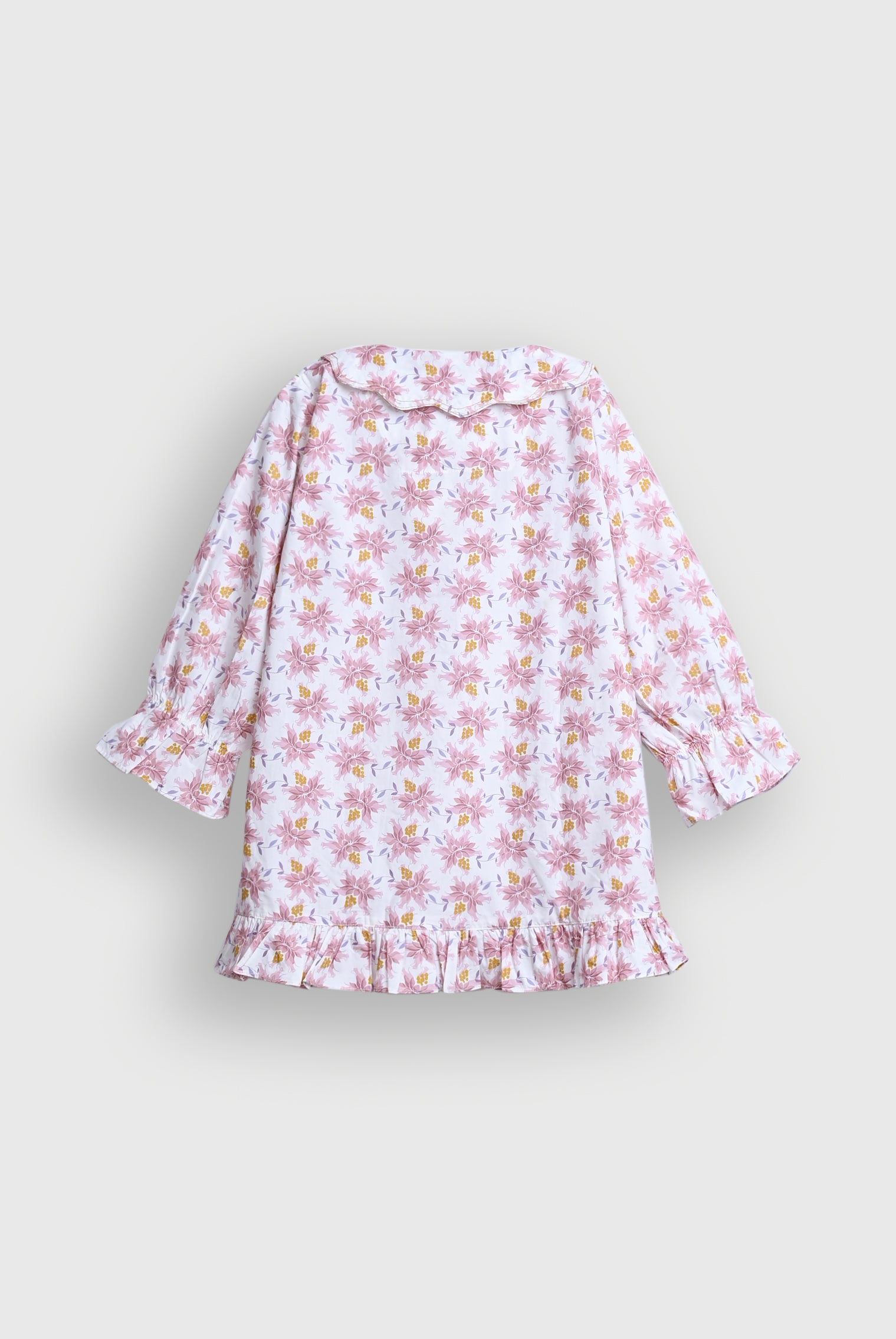 LIGHT PINK POCKET PAWS AND PETALS Reality