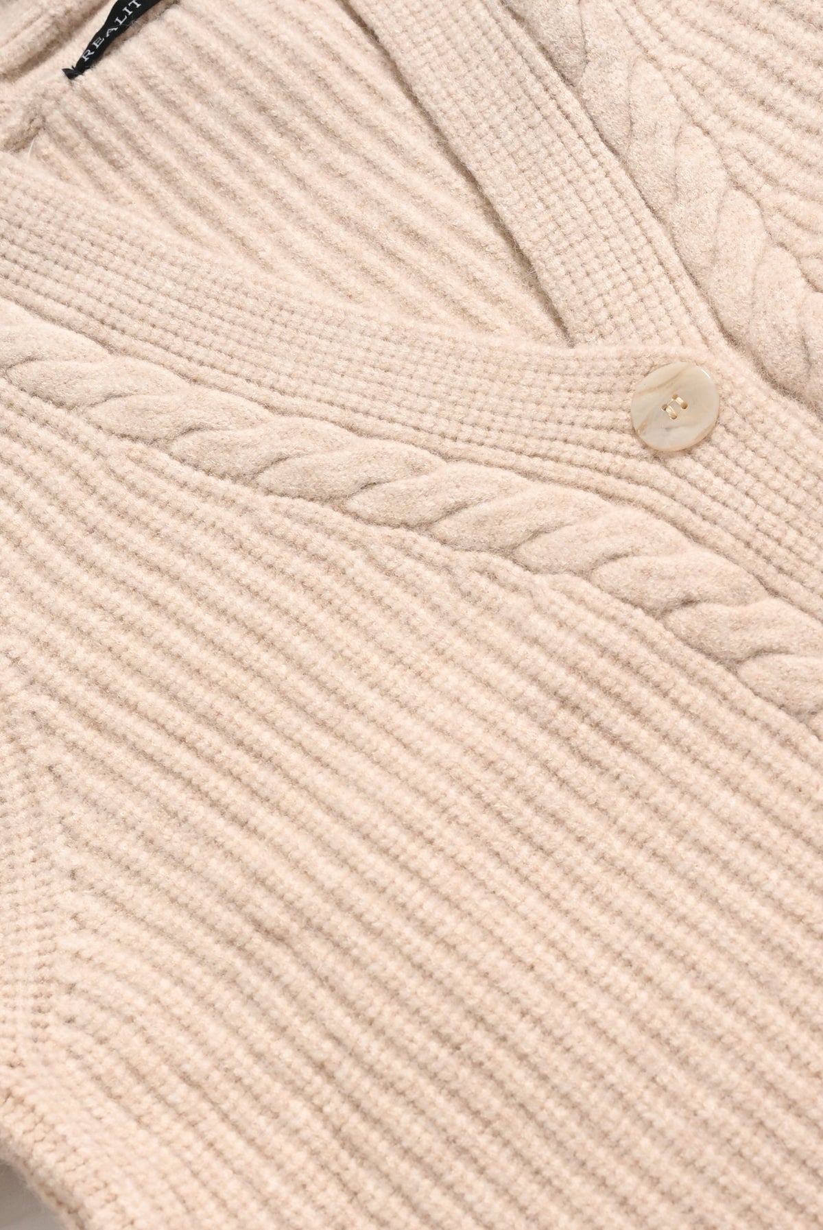 SKIN SWEATER Reality