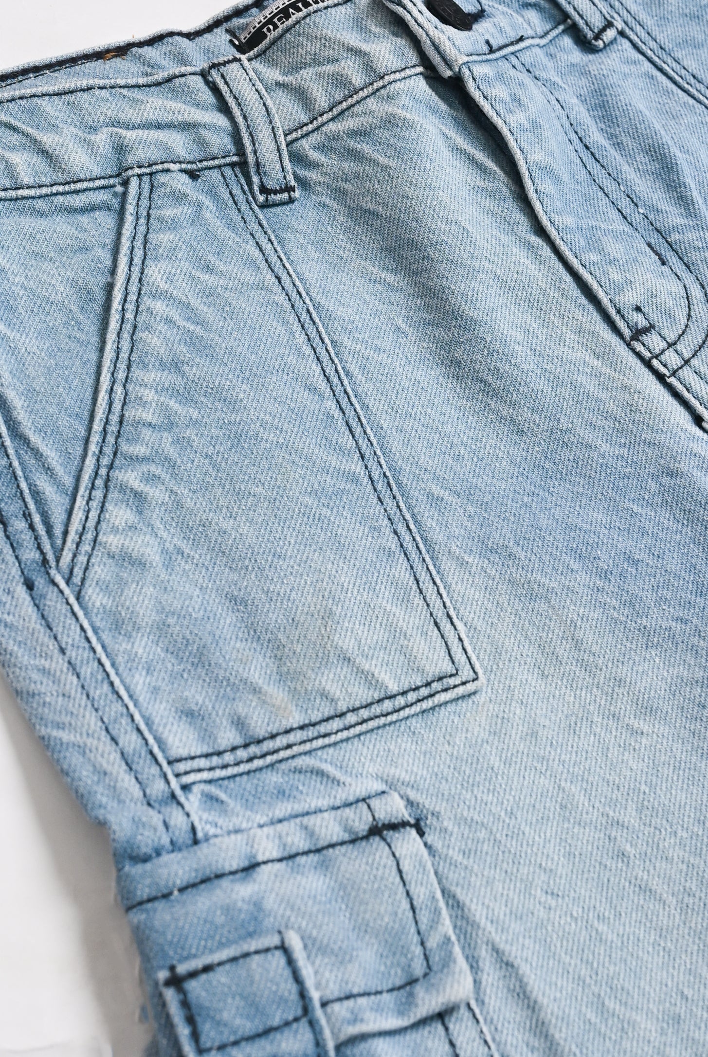 LOOSE FIT LIGHT BLUE DENIM