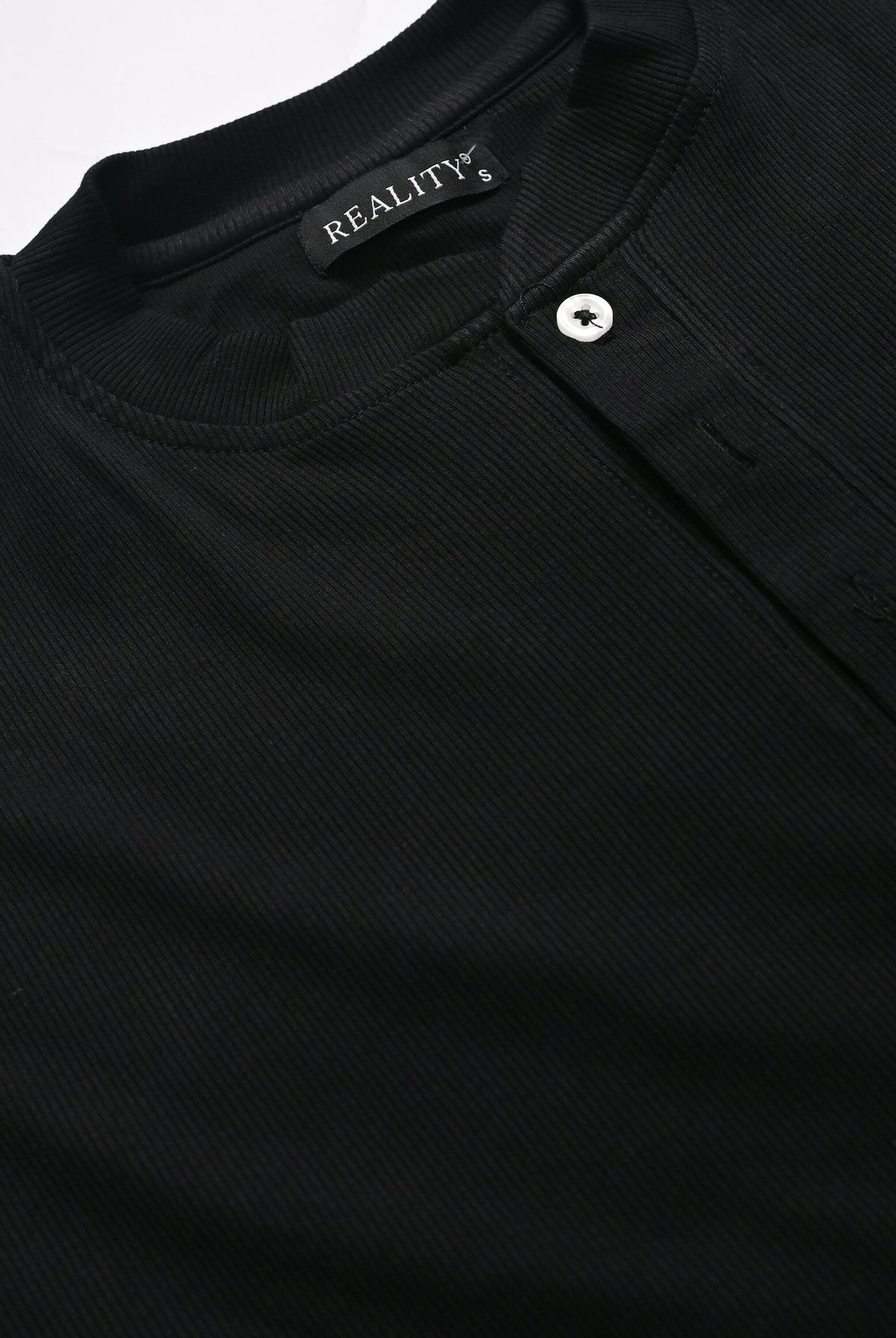 HENLEY NECK black TEE