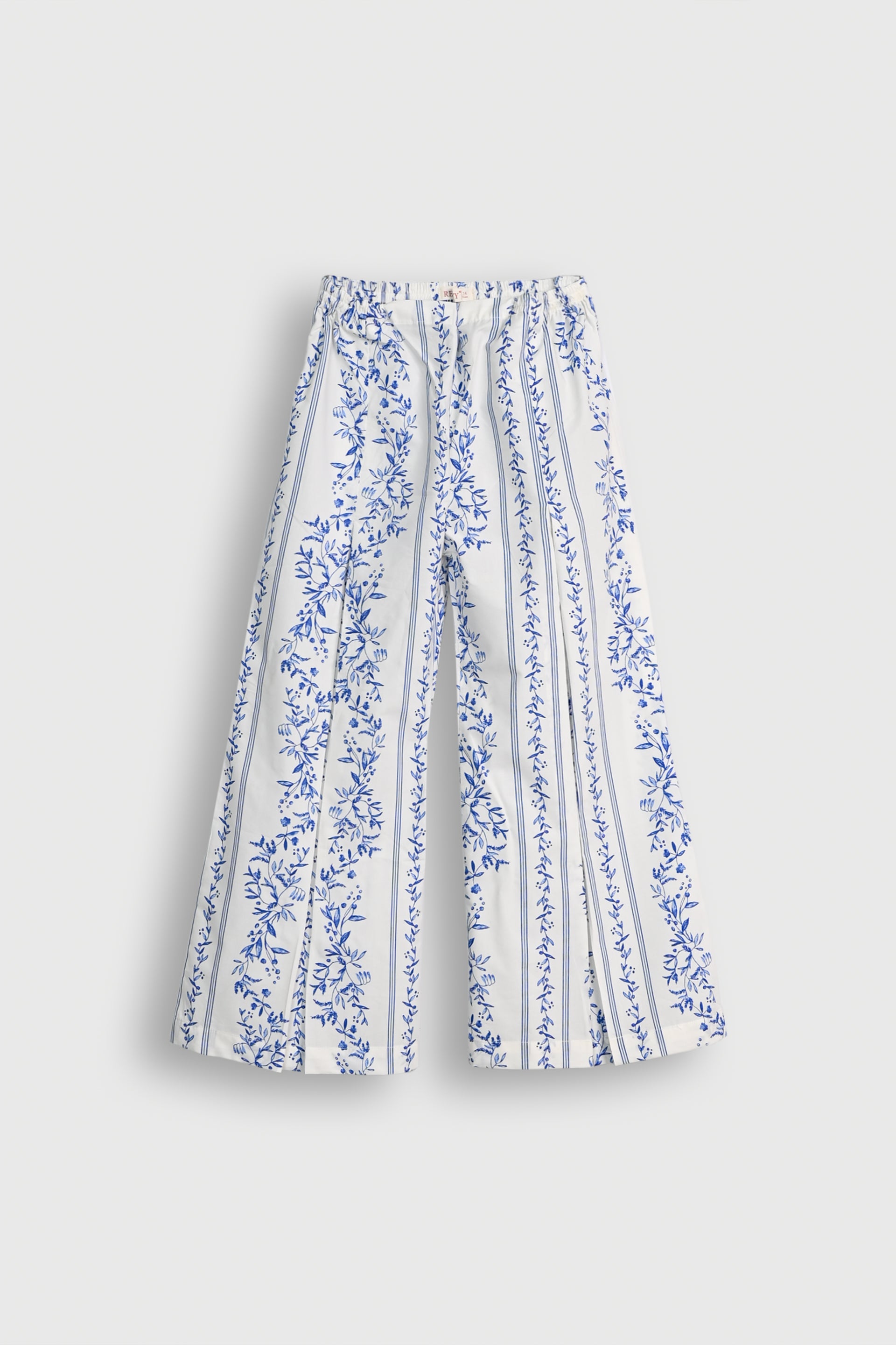 2 PIECE SPRING CANVAS WHITE SUIT Reality