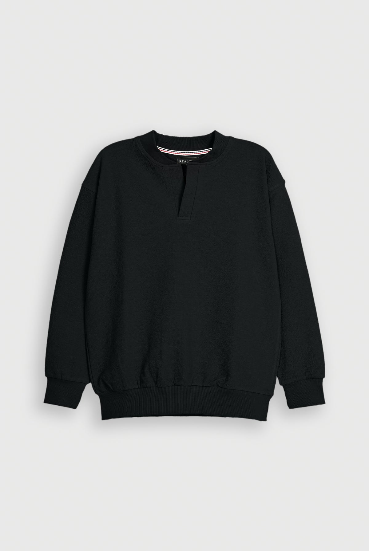 TEXTURED BLACK SWEATSHIRT