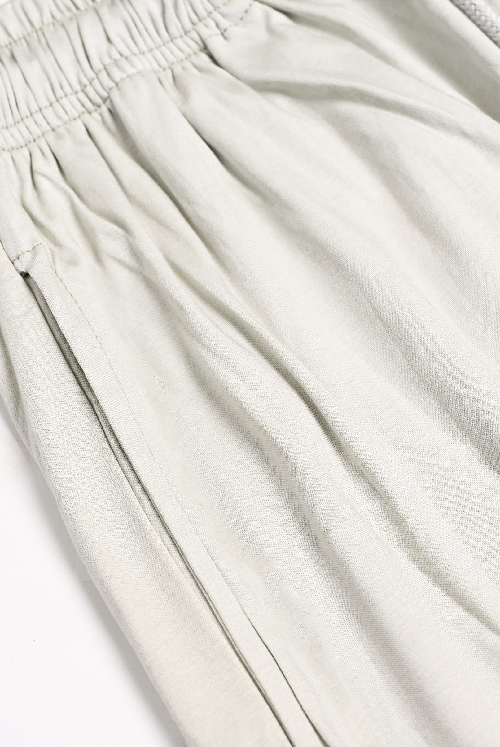 MEN LIGHT GREY SHORTS Reality