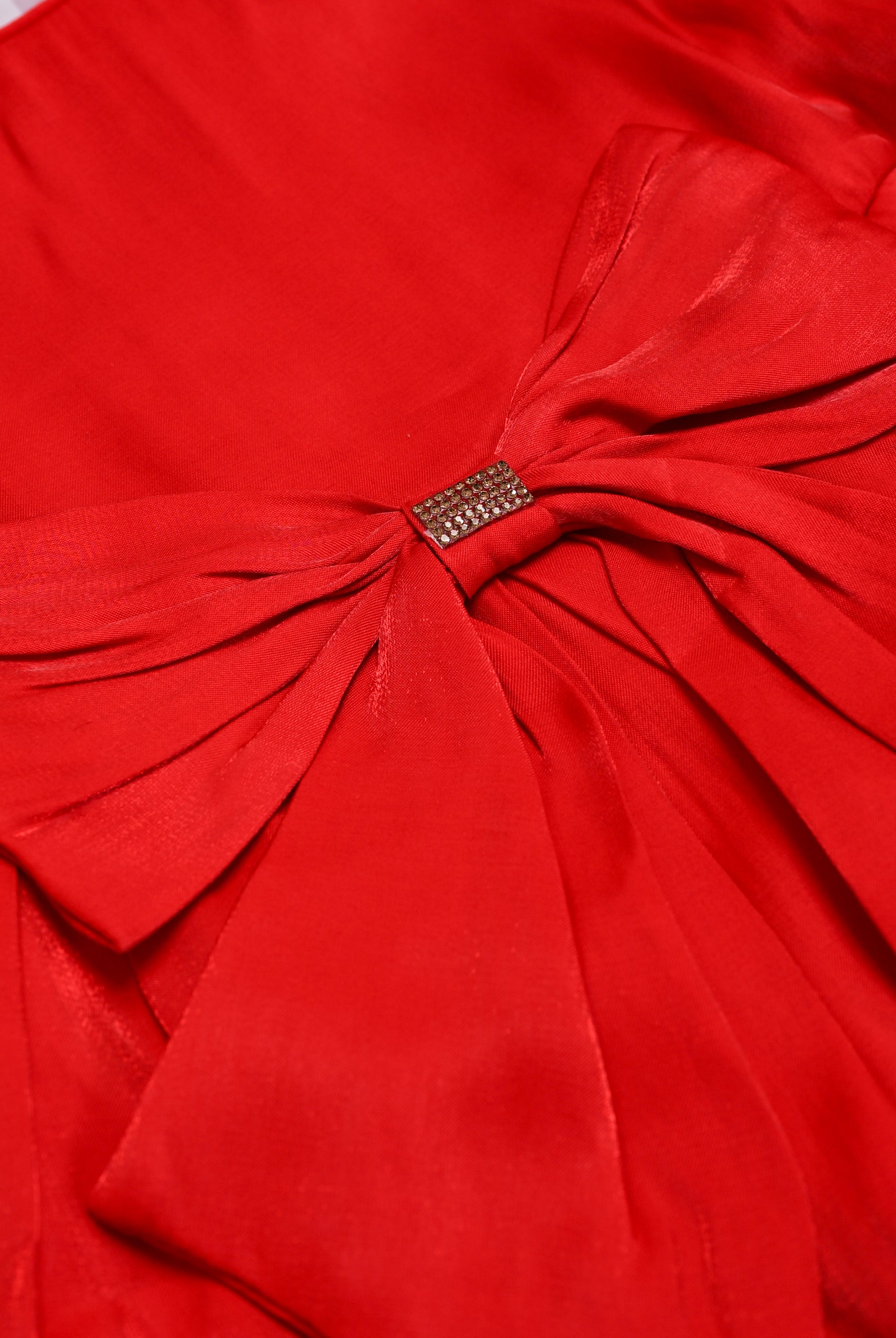 GIRLS RED FROCK Reality
