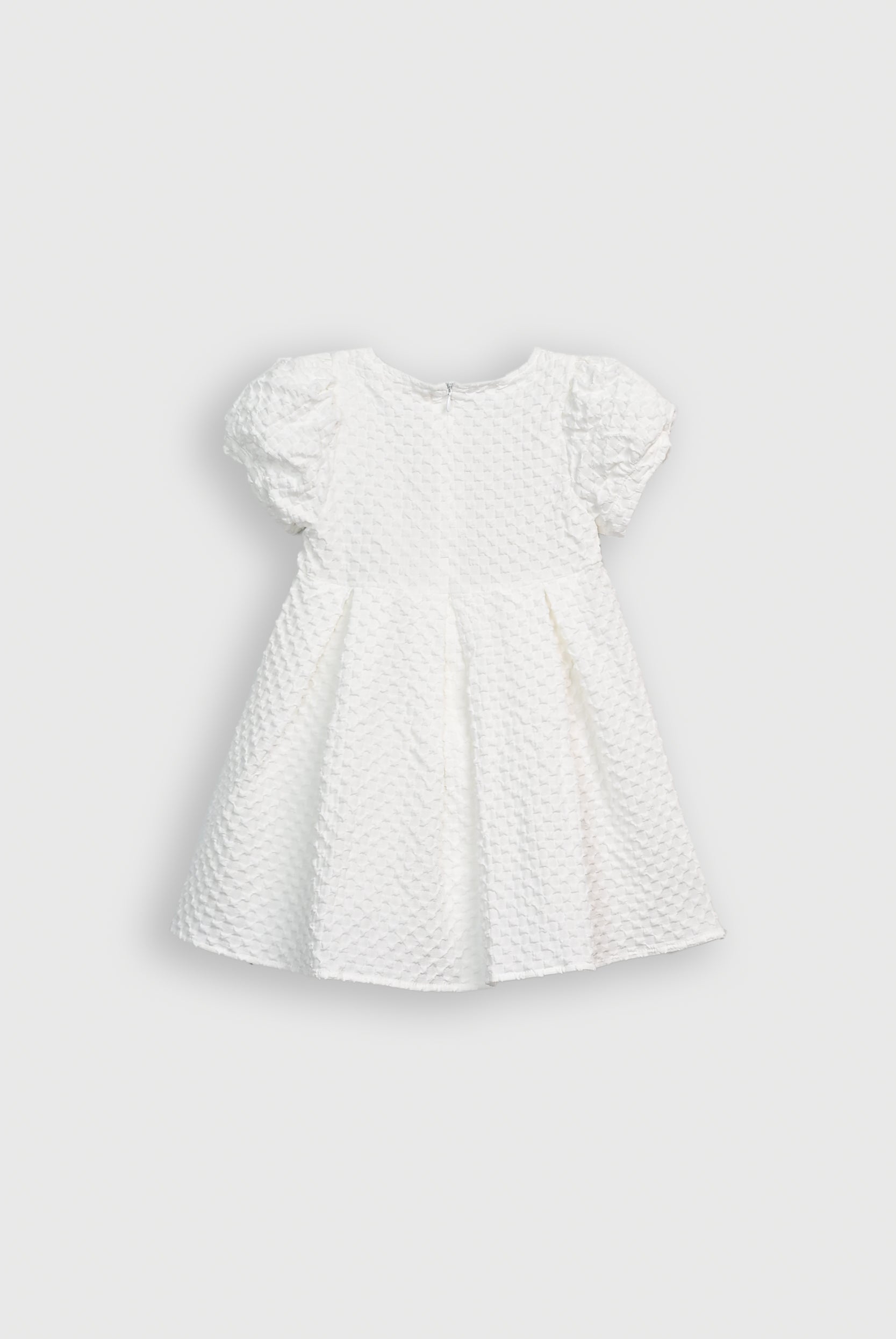 GIRLS WHITE FROCK Reality