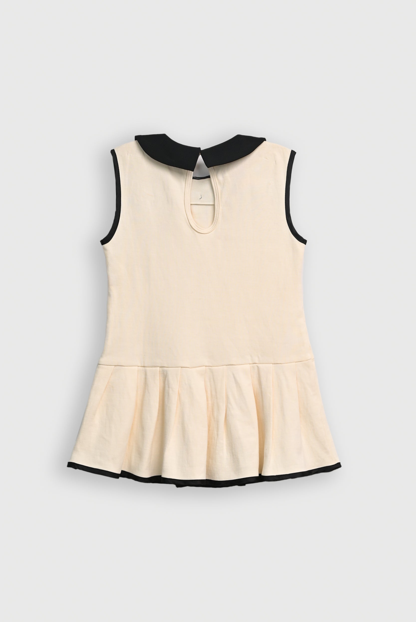 GIRLS OFF WHITE FROCK Reality