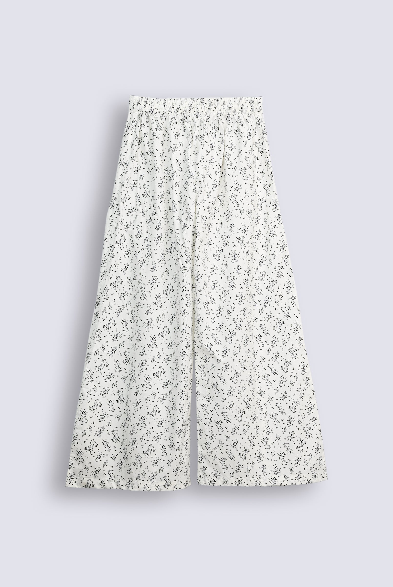 WHISPERING PETALS OFF WHITE CO ORD SET Reality