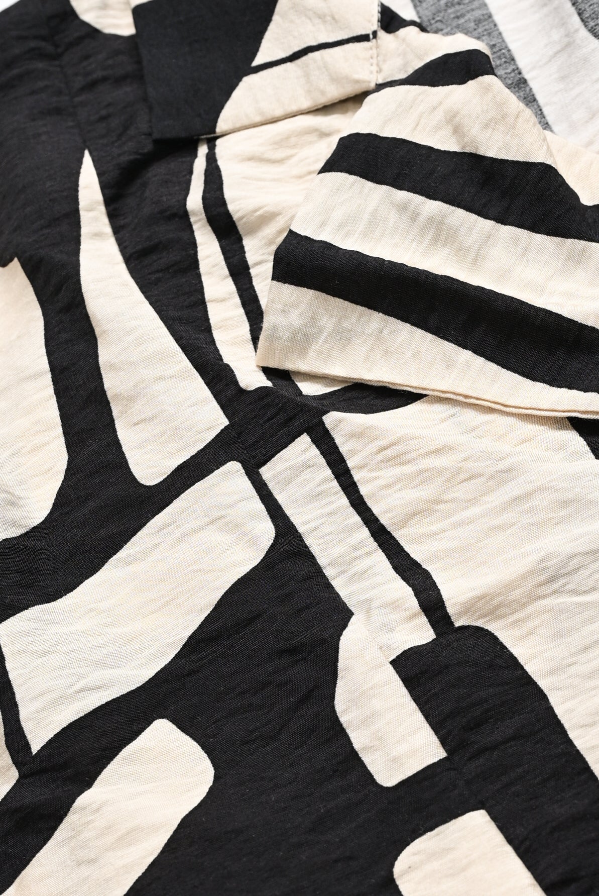 SKIN & BLACK CO-ORD SUIT Reality