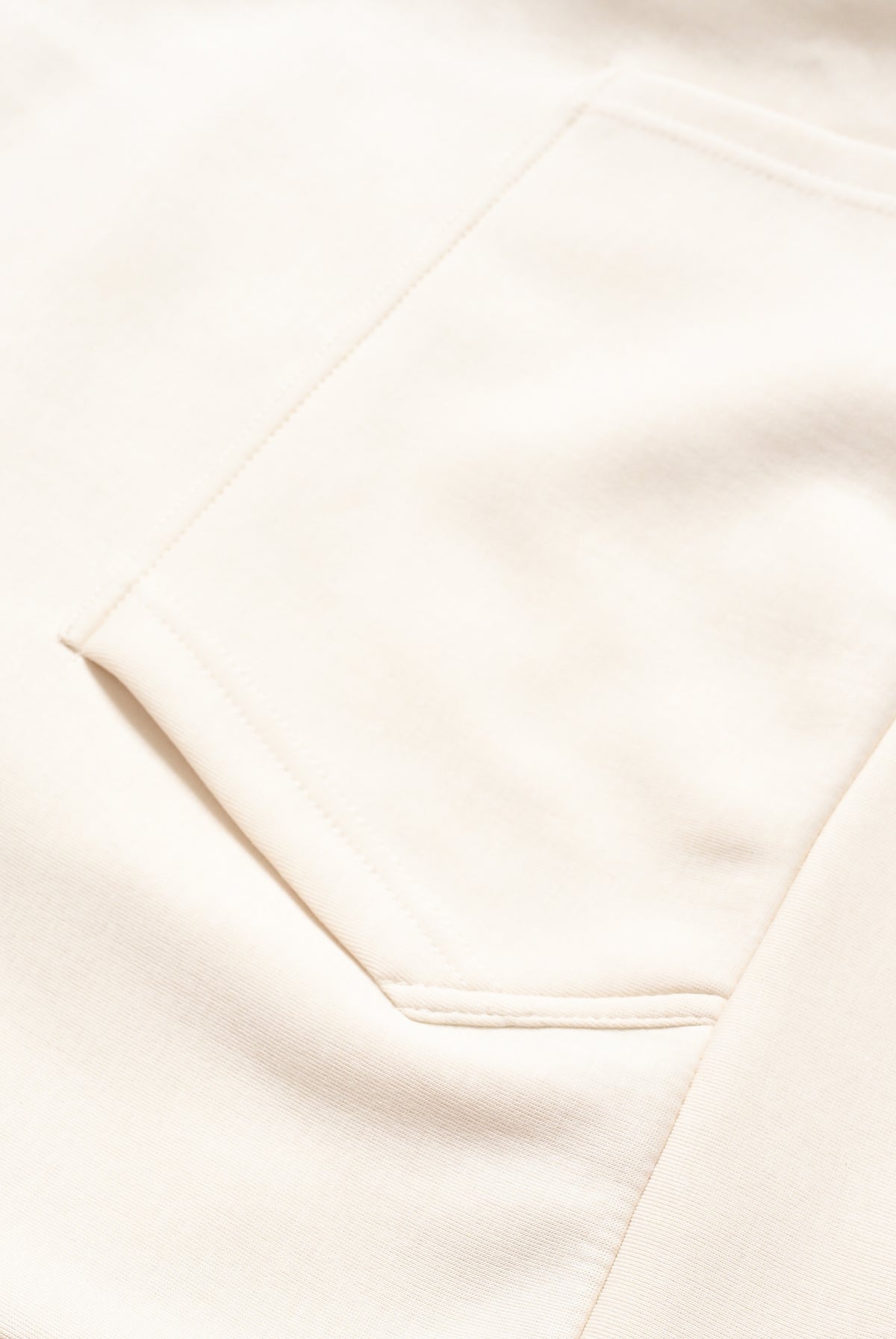 PLACKET OFF WITHE HOODIE Reality