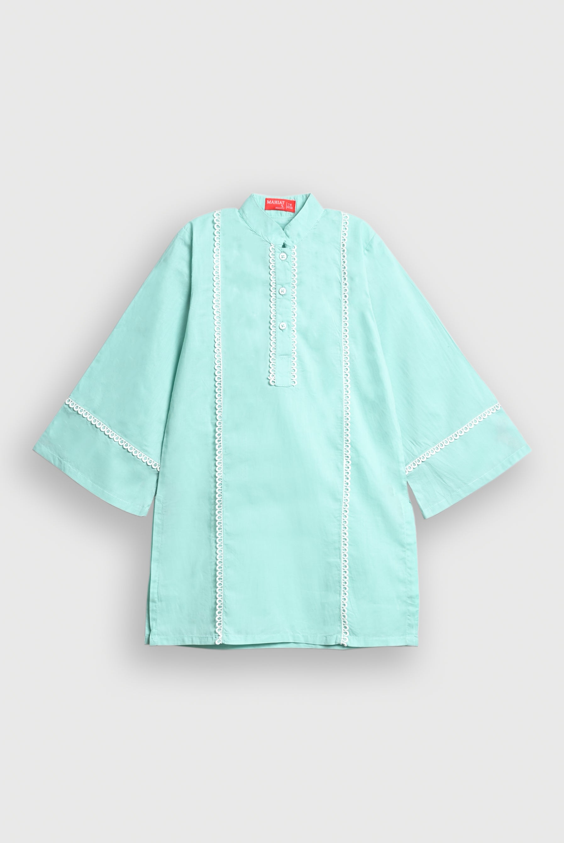 CELADON GRACE SEE GREEN SUIT Reality