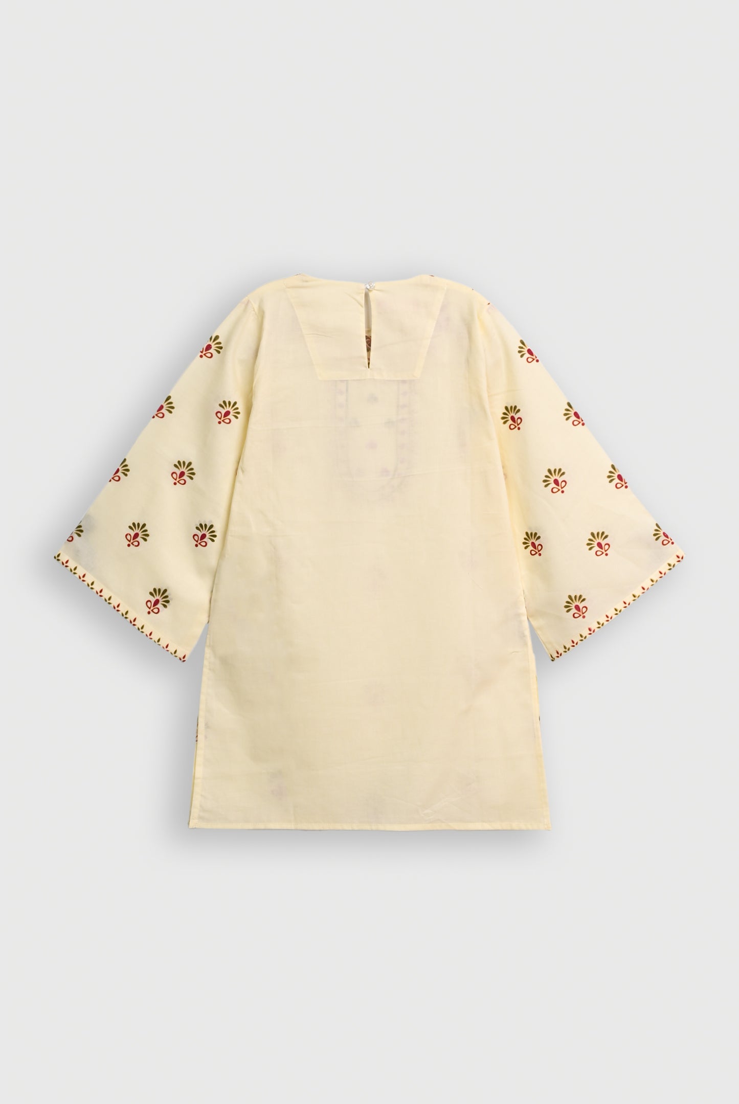2 piece MEHER-E-GULL CREAM SUIT Reality