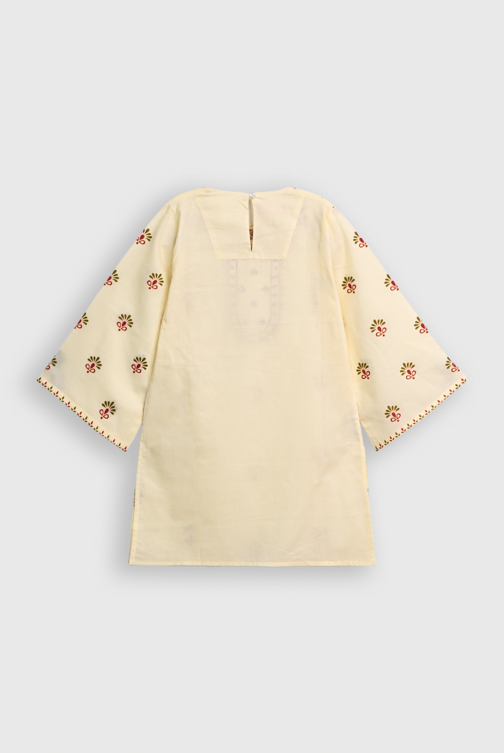 2 piece MEHER-E-GULL CREAM SUIT Reality
