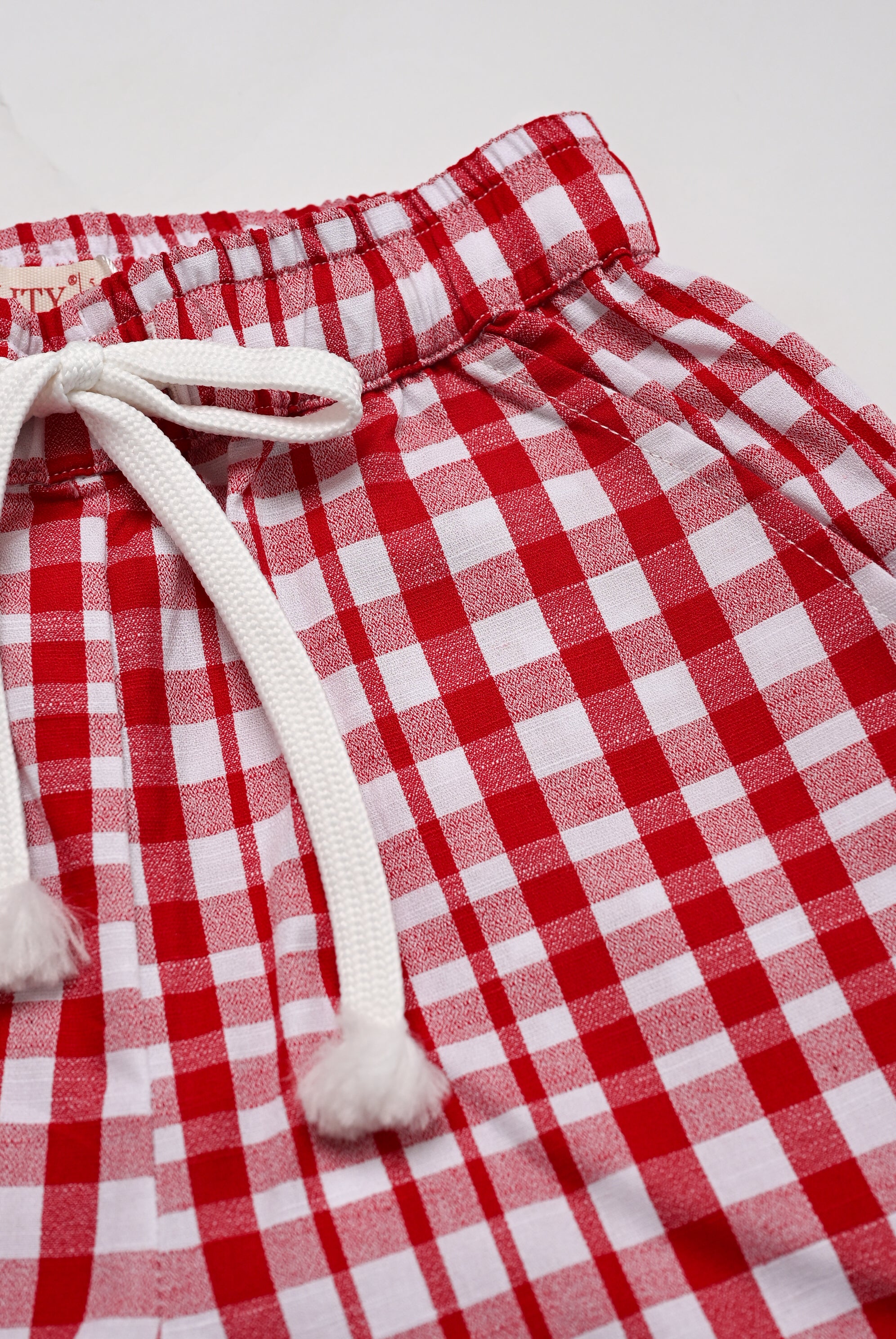 KIDS RED LINE SHORTS Reality