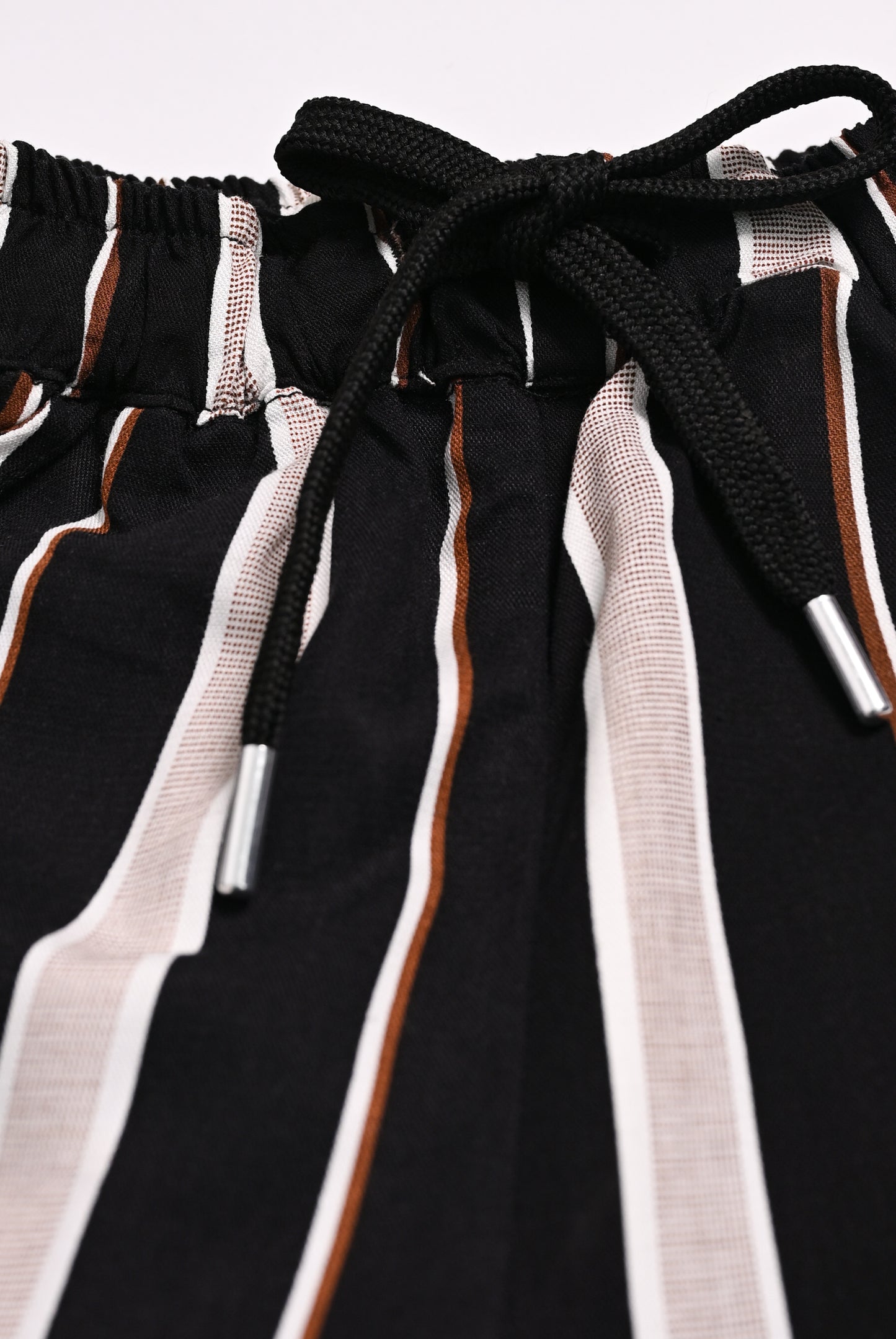 KIDS BLACK SHORTS Reality