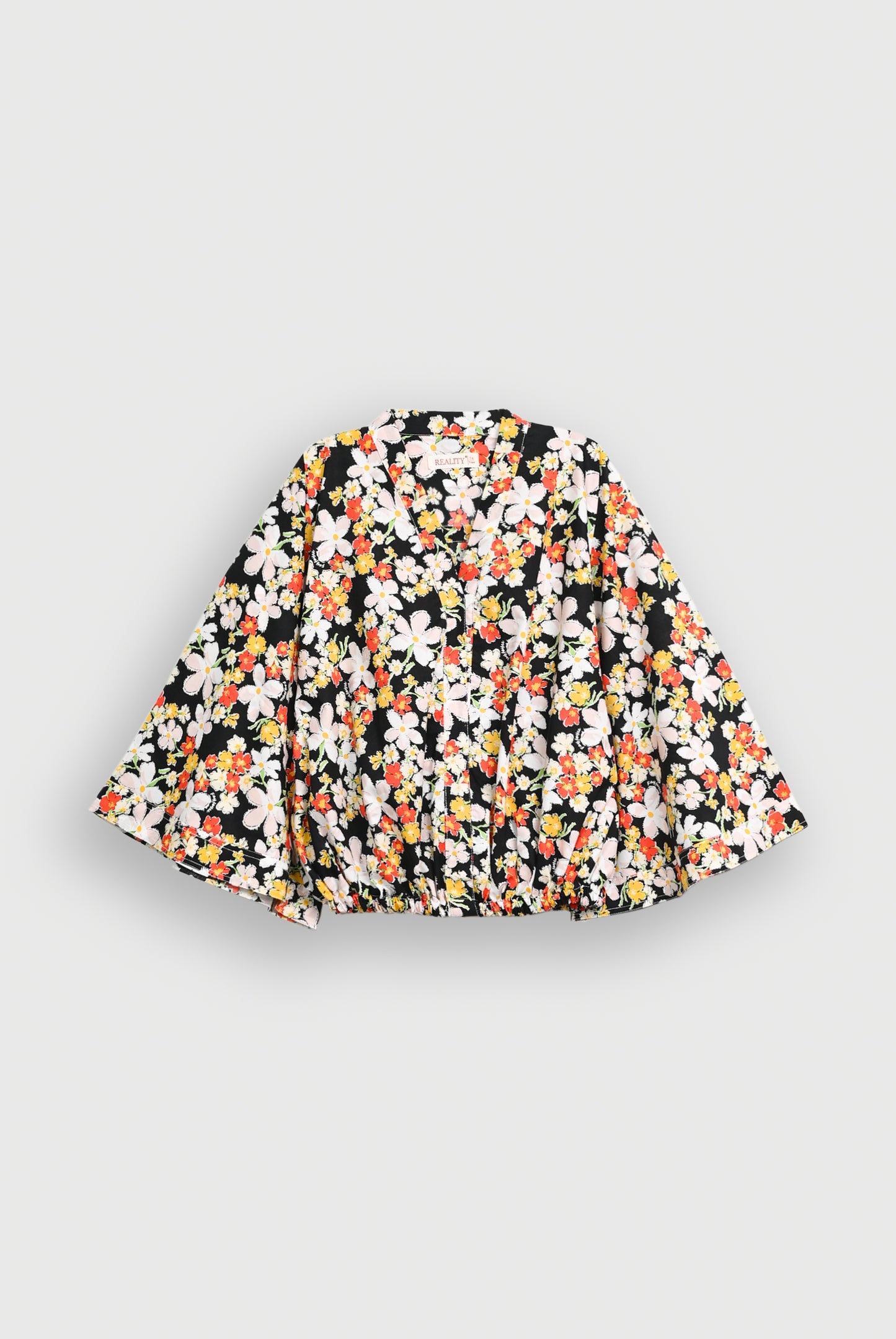 MAPLE MIST BLACK SUIT Reality