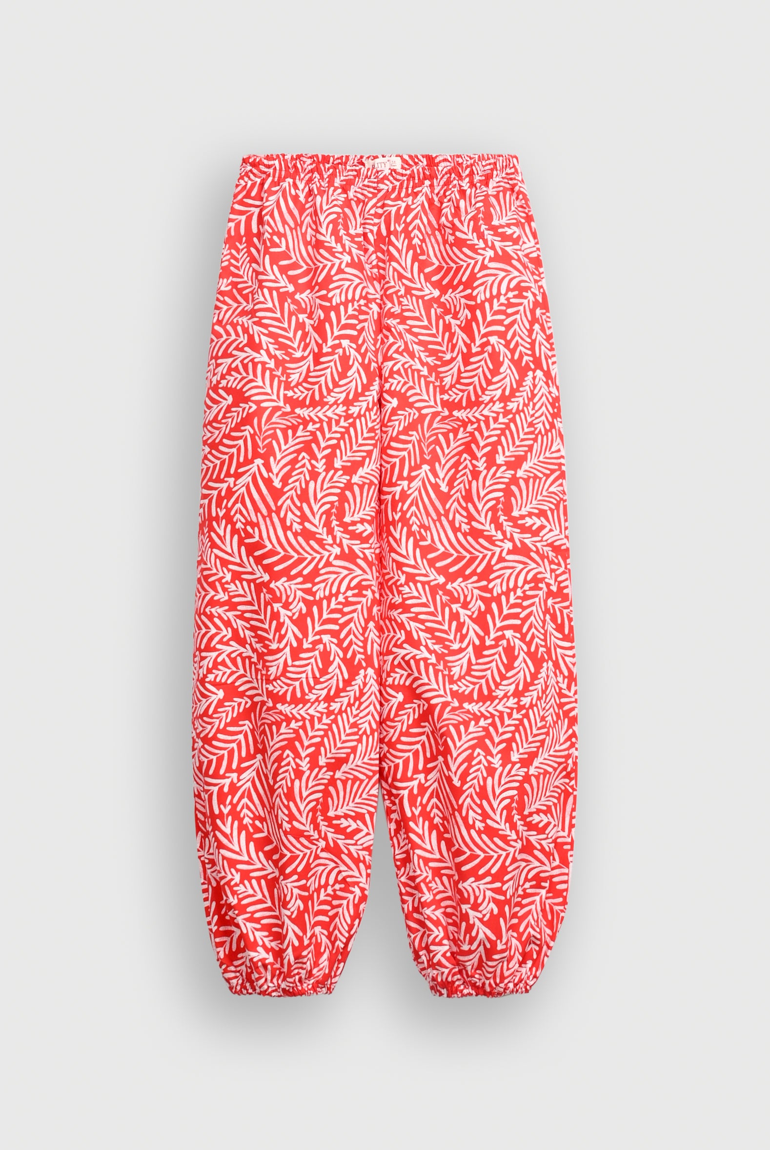 NOMADIC MUSE RED SUIT Reality