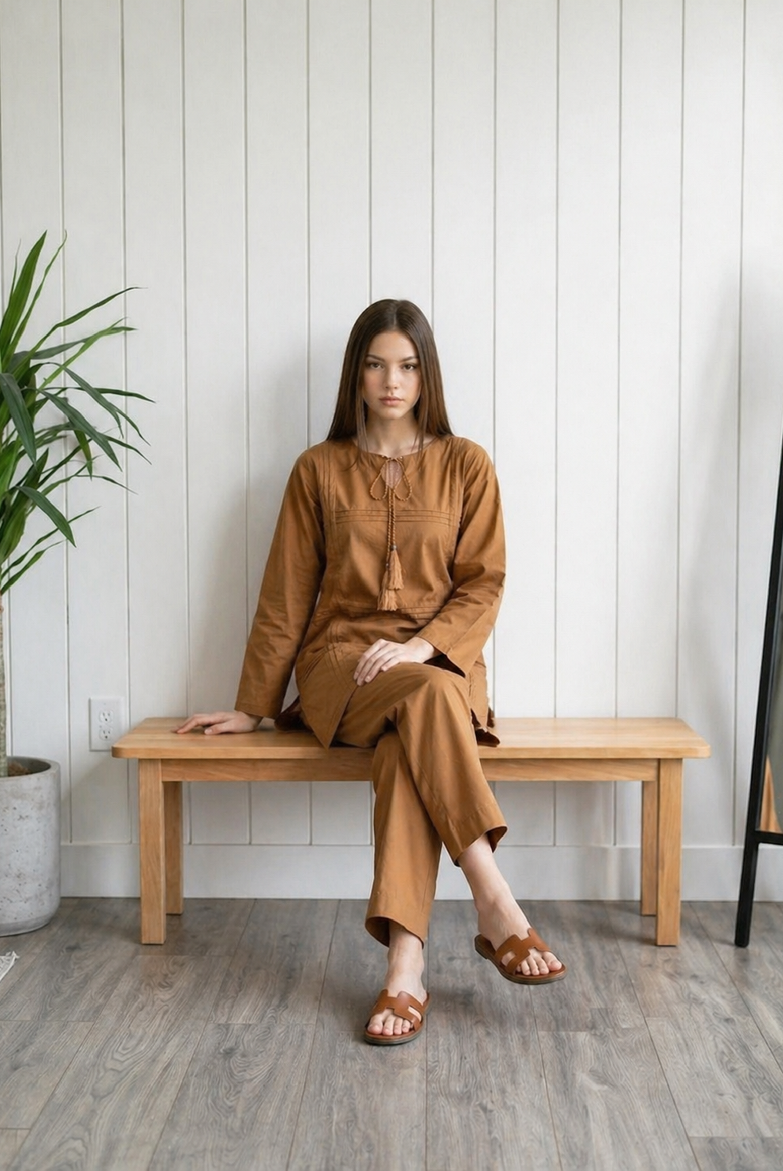 AMBER PLEAT SUIT Reality