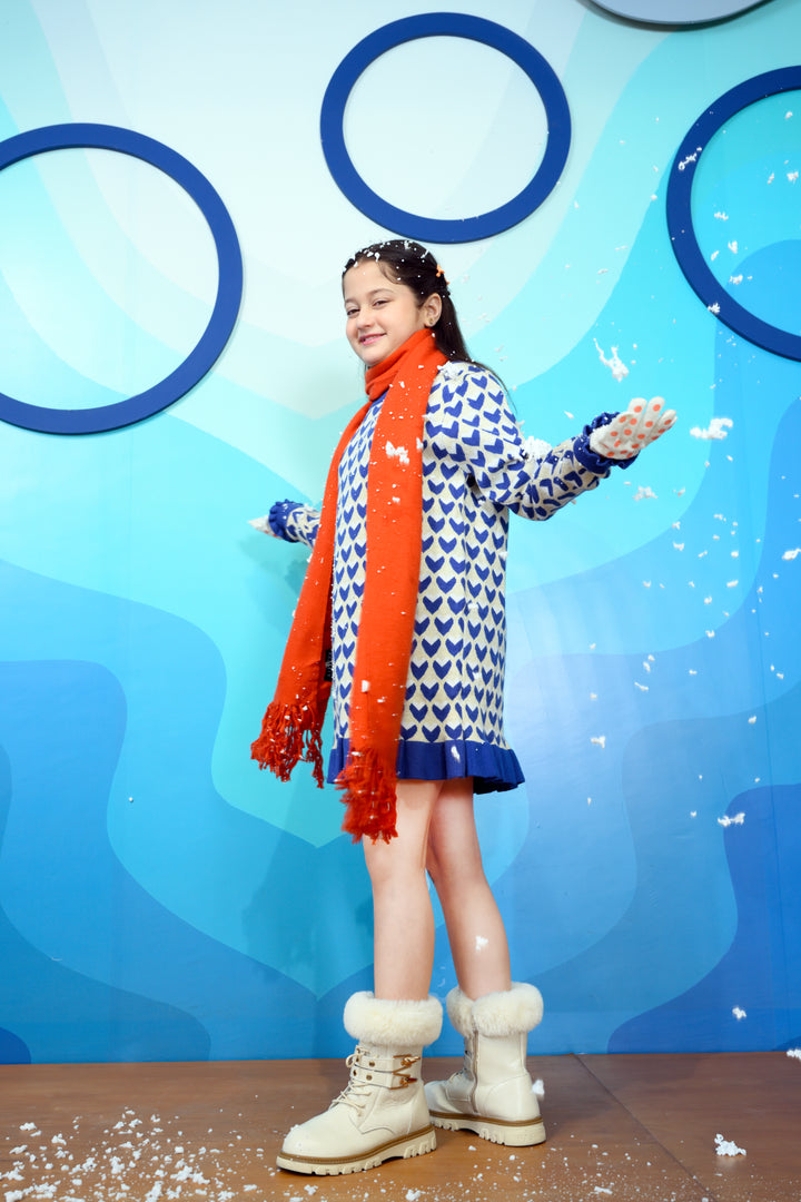 GIRLS BLUE SWEATER Reality