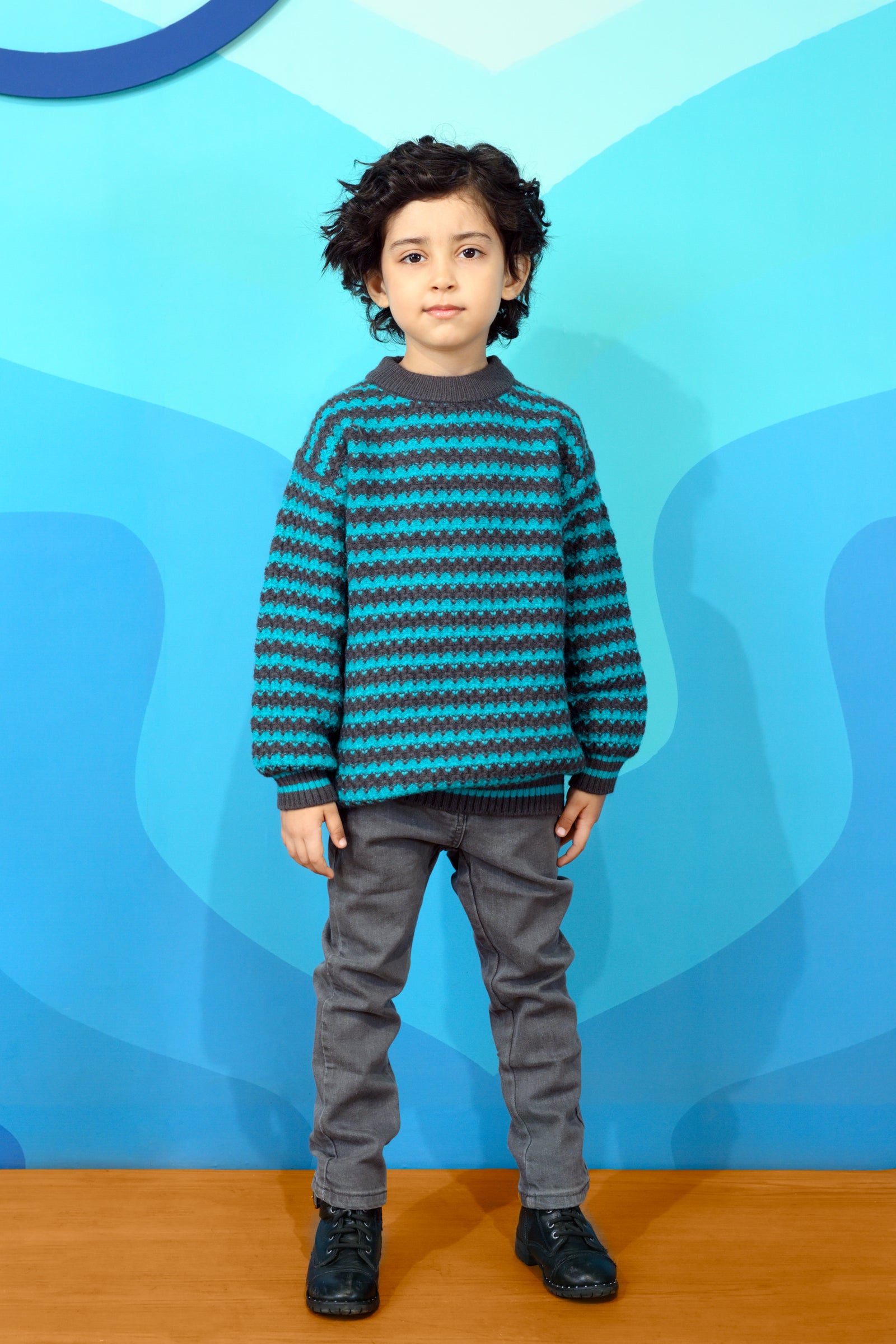 BOYS COFFEE SWEATER Reality