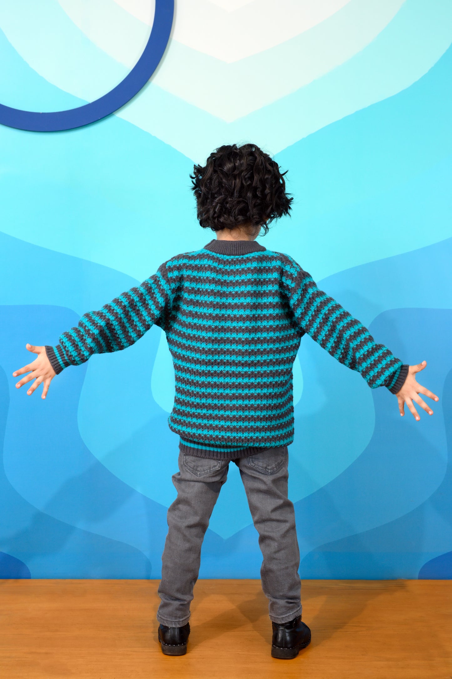 BOYS COFFEE SWEATER Reality